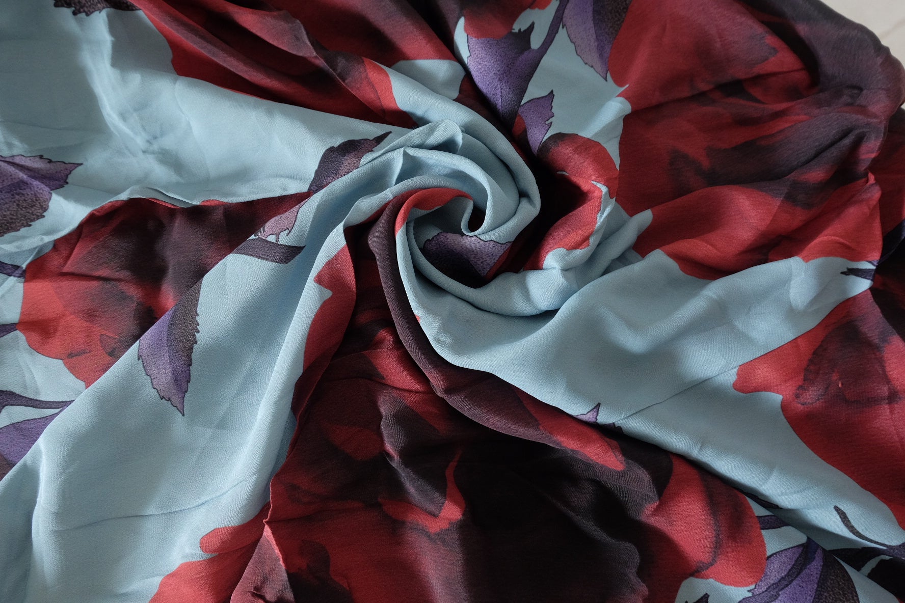 Oversized Red Rose Rayon Fabric – 3.94 yd