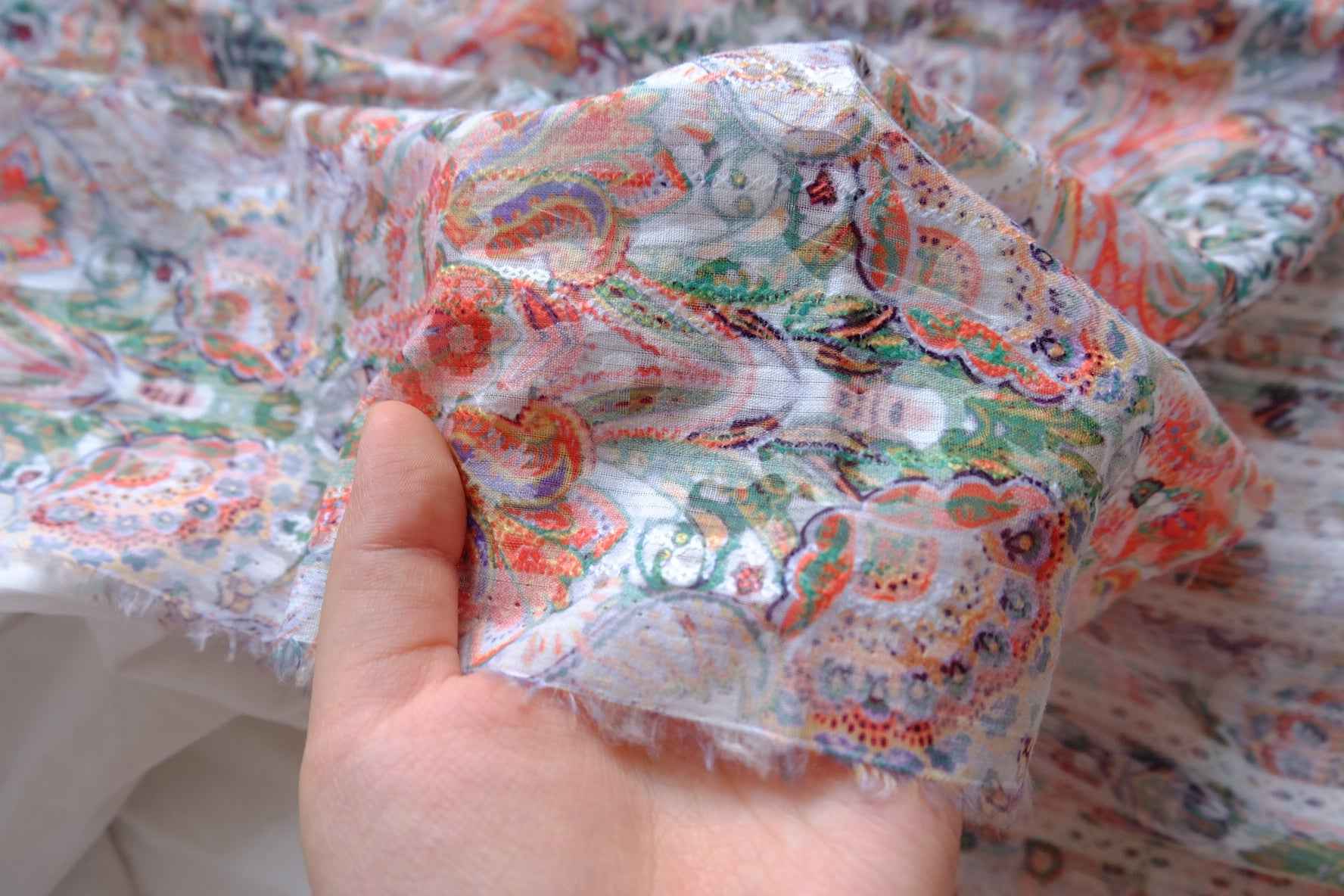 Soft Paisley Floral Jacquard Cotton Fabric - 2 yd