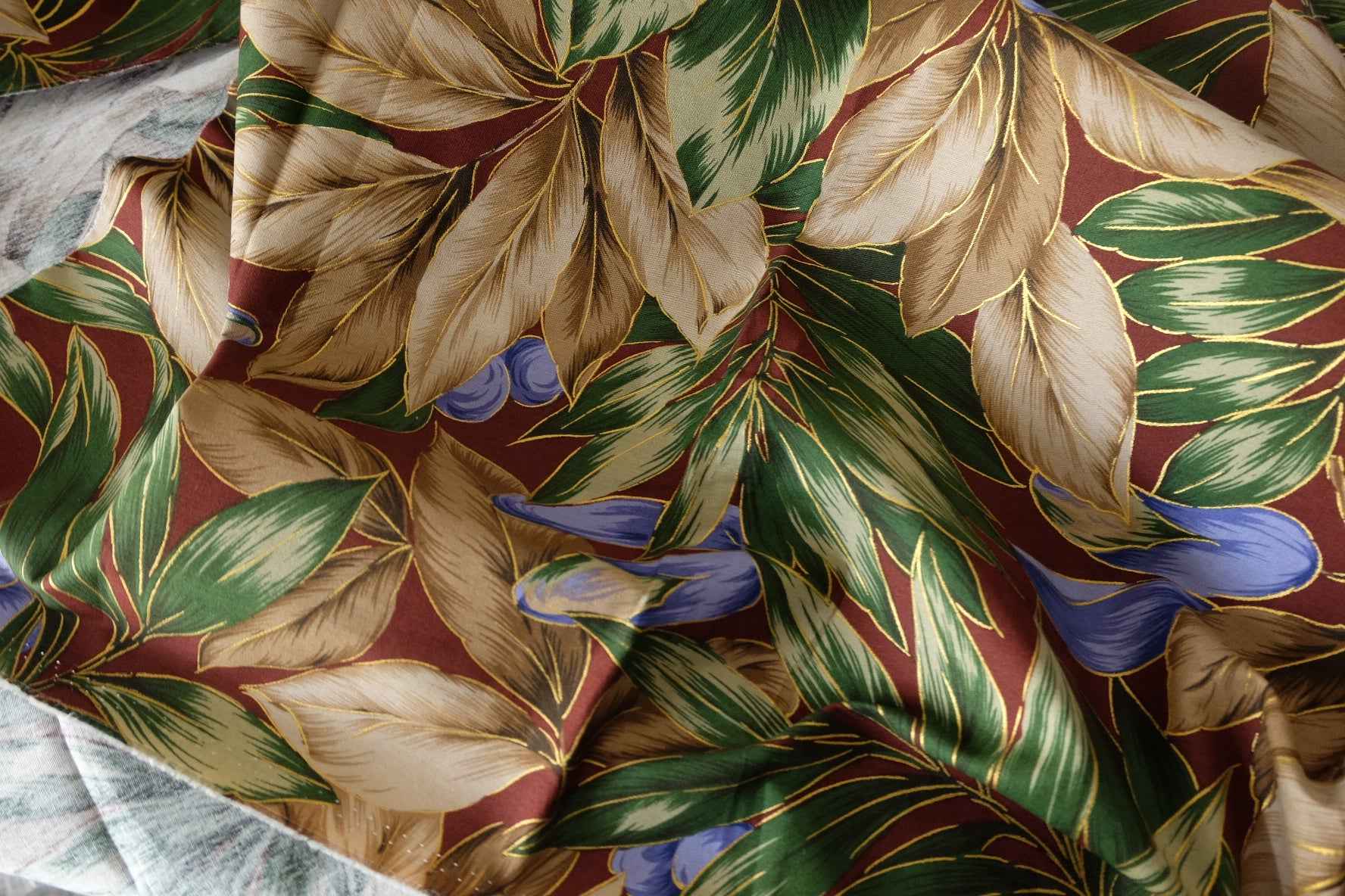 Vintage Tropical Floral Cotton Fabric – 3.3 yd