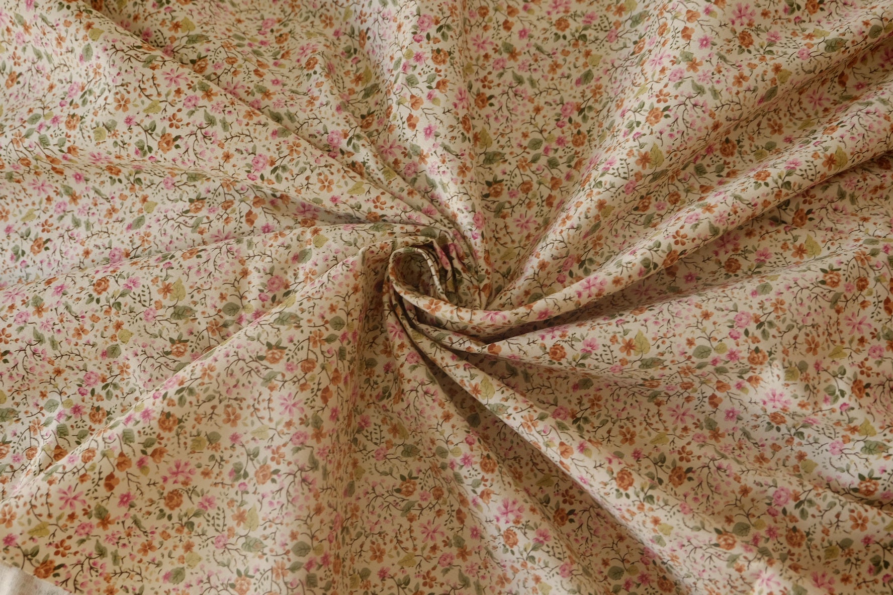 Vintage Ditsy Floral Cotton Twill – 2.2 yd