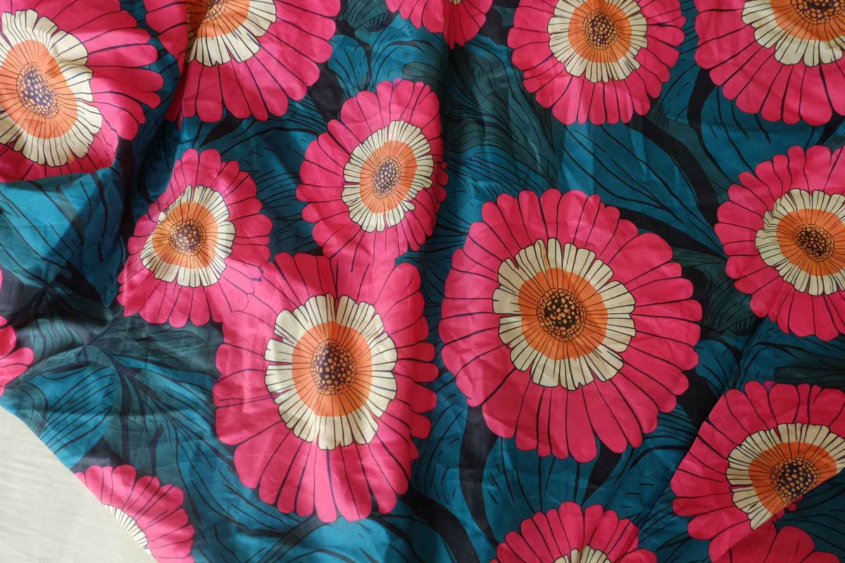 Electric Pink Blooms 80s Cotton Sateen – 2.41 yd (Continuous Cut Available)