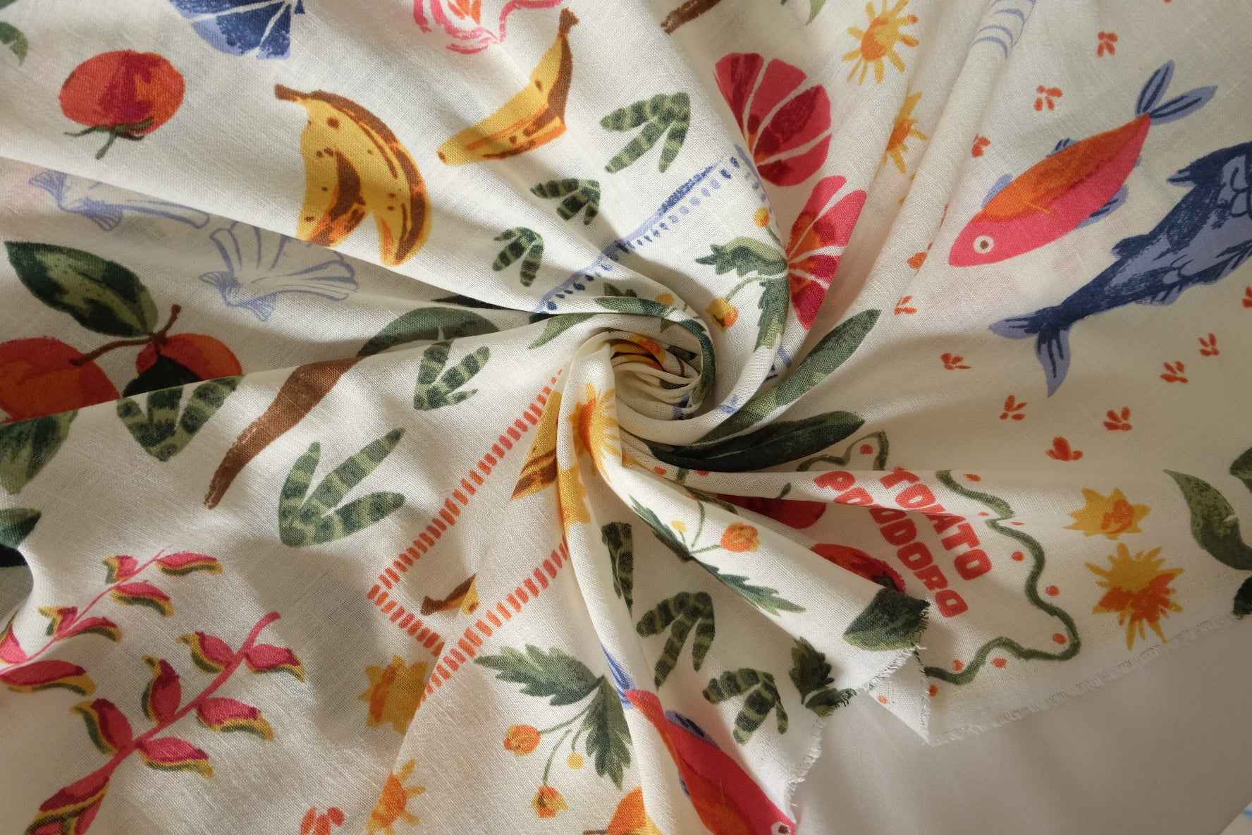 Capri Holiday Cotton Linen Blend Fabric – 2.2 Yards