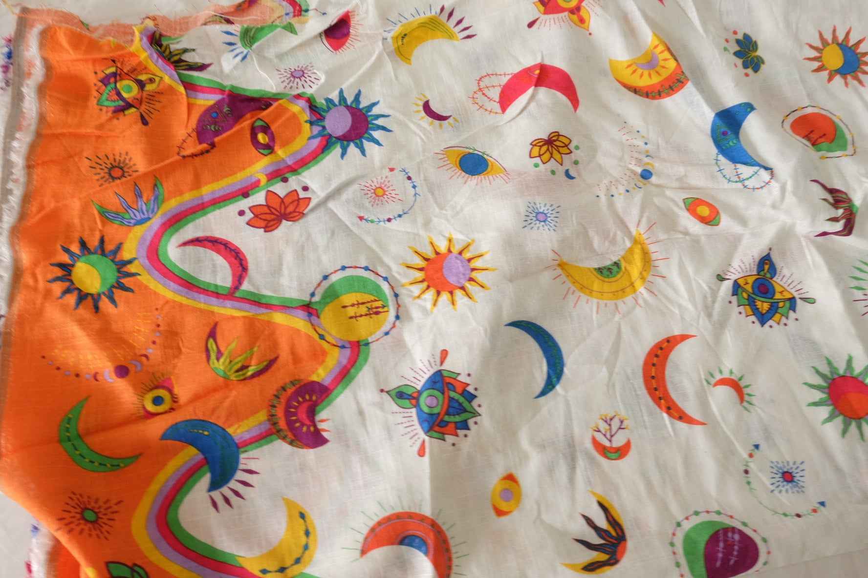 Sun Moon Print Lightweight Cotton Linen Fabric – 2.2 Yards