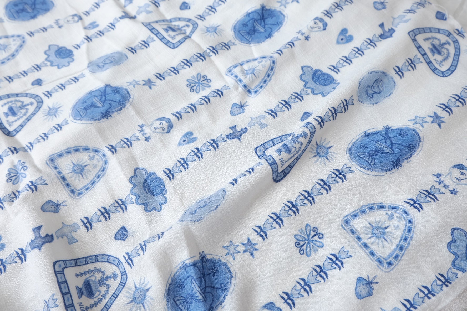 Washed Blue Porcelain Novelty Linen Blend Fabric - 1.64 yd