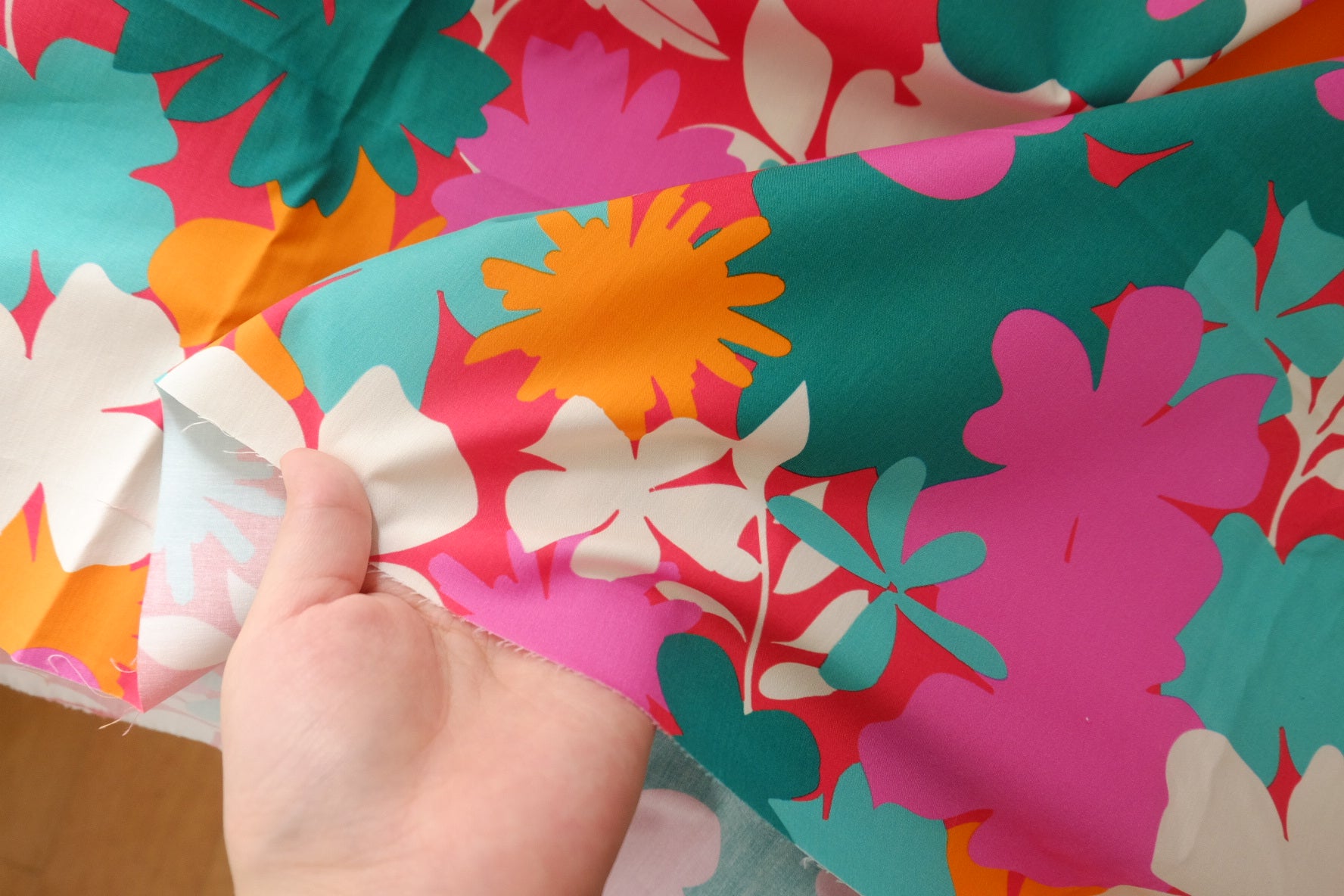 Bold Floral High-Density Cotton Poplin – 1.8 yd / 2.3 yd