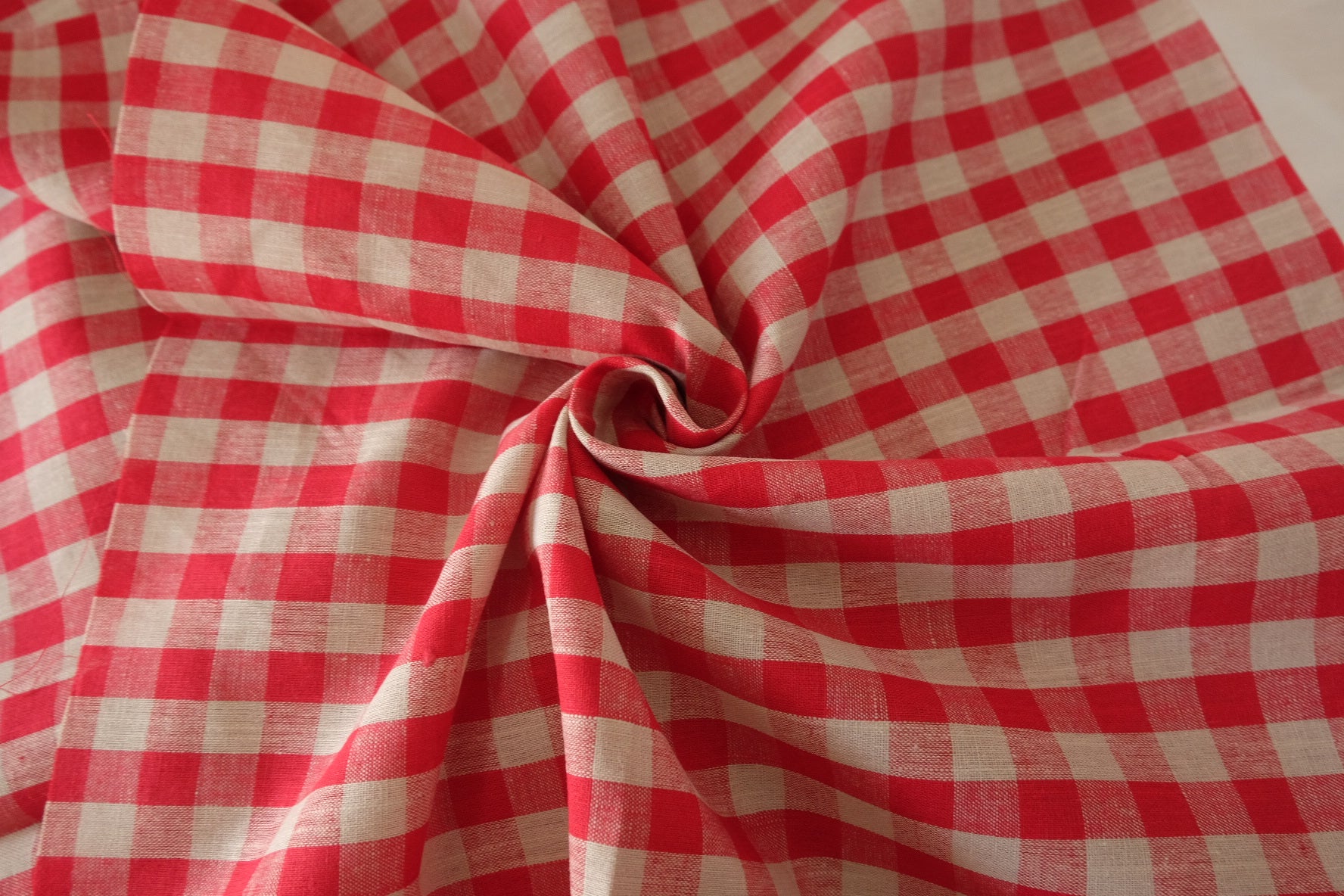 Pure Linen Gingham Fabric – Red & White Woven Check – 2.2 yd