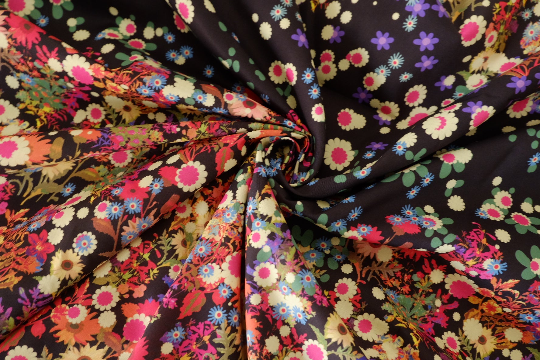 Midnight Wildflower Garden Cotton Lawn Fabric – 2.1 yd