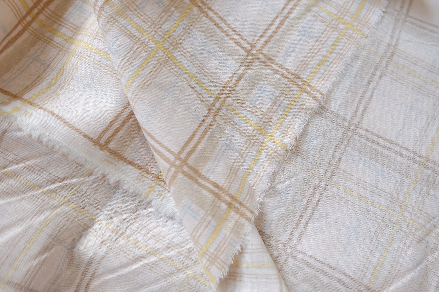 Fresh Plaid Yarn-Dyed Linen-Cotton Fabric - 1.64 yd
