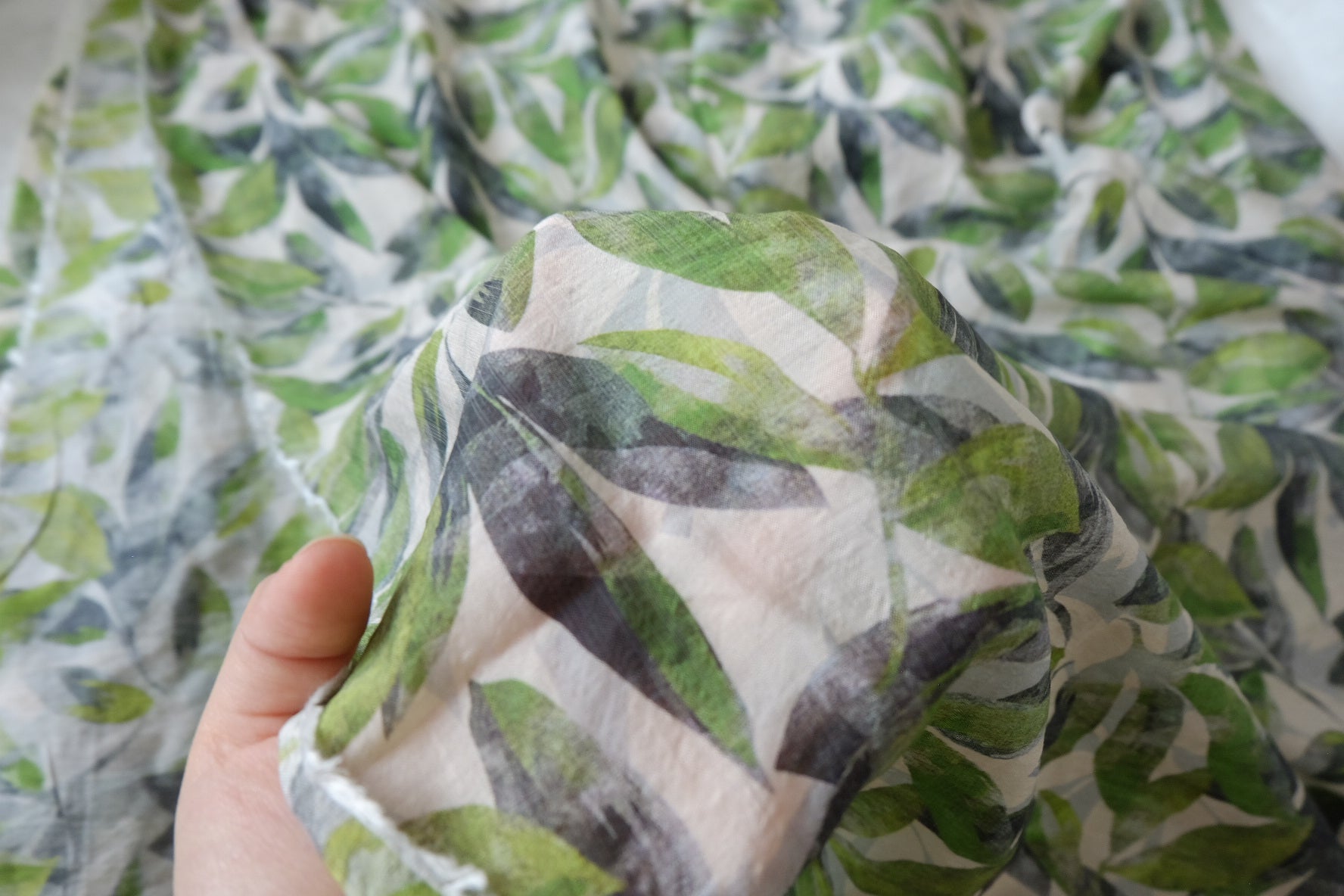 Lightweight Semi-Sheer Tencel Linen Leaf Print 2.0 Yards