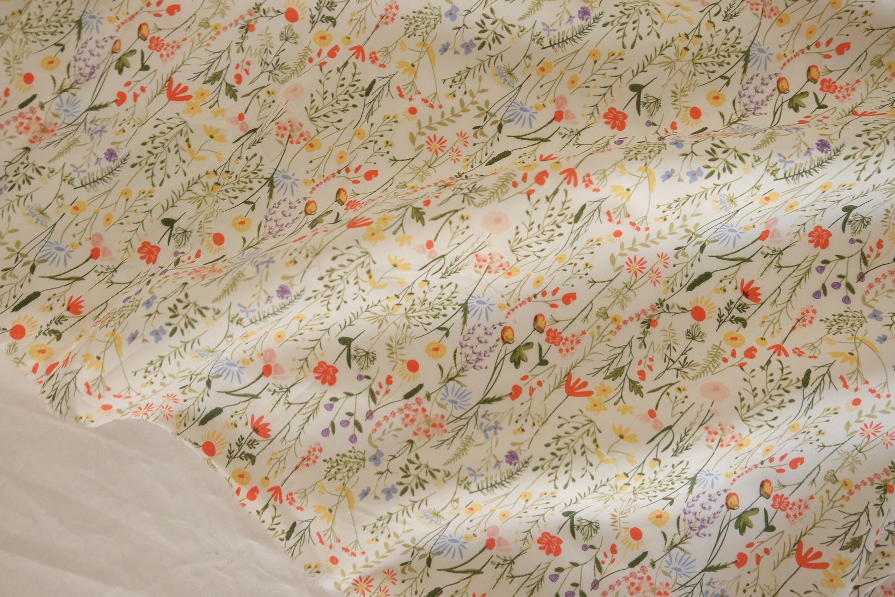 Wildflower Meadow Cotton Lawn Fabric – Soft Botanical Cotton Print – 2.2 yd
