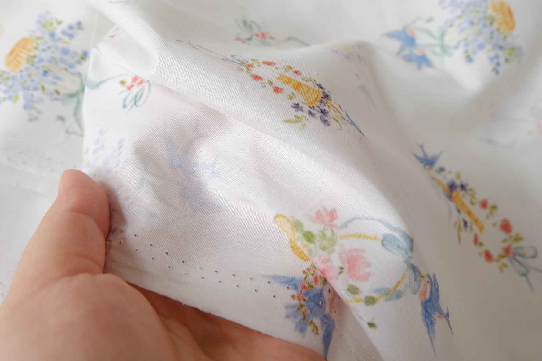 Bird and Floral Basket Cotton Fabric, Crisp 40s Cotton, 1.64 Yards