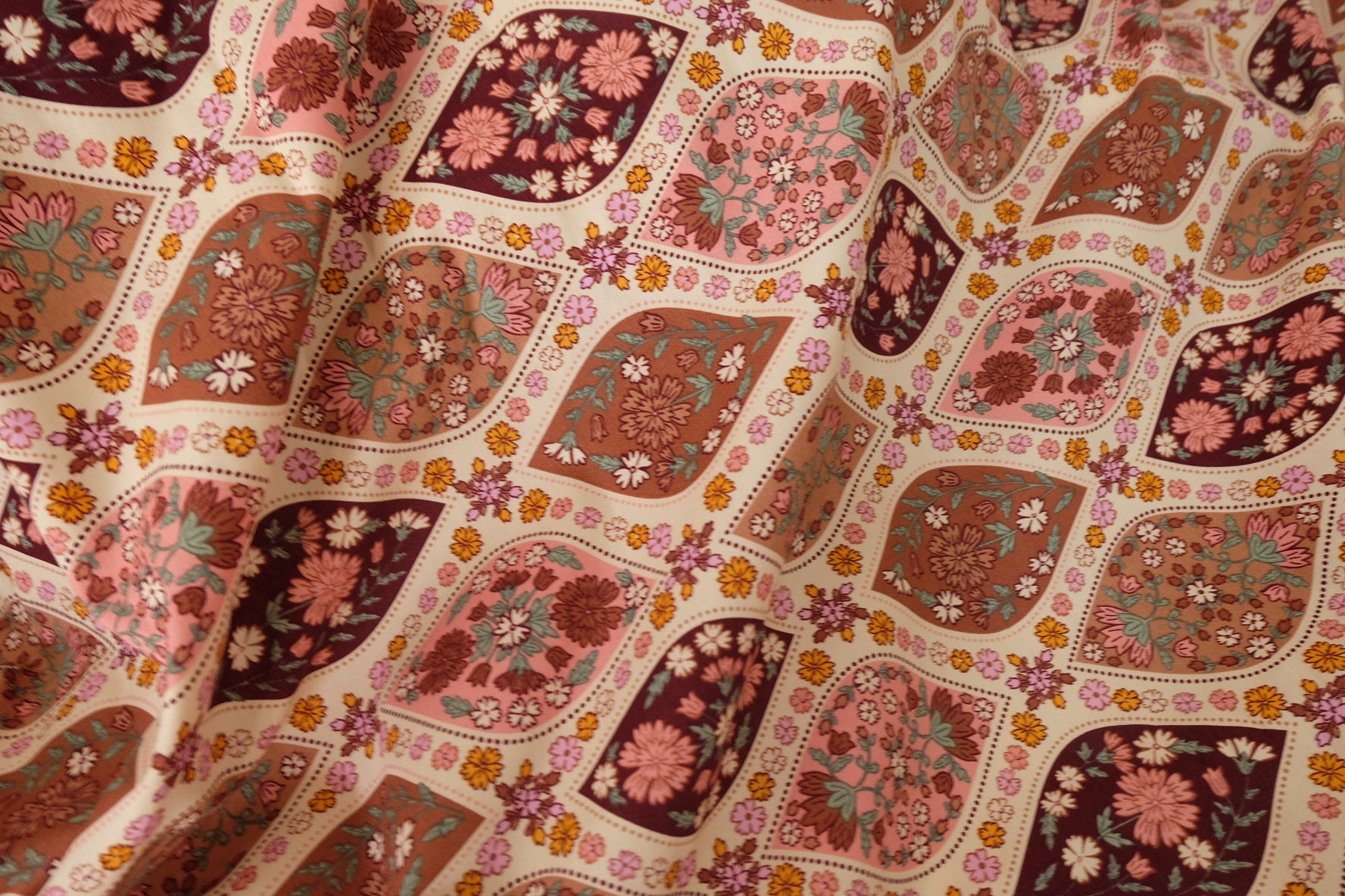 Vintage Floral Tile Cotton Poplin Fabric – 2.2 yd