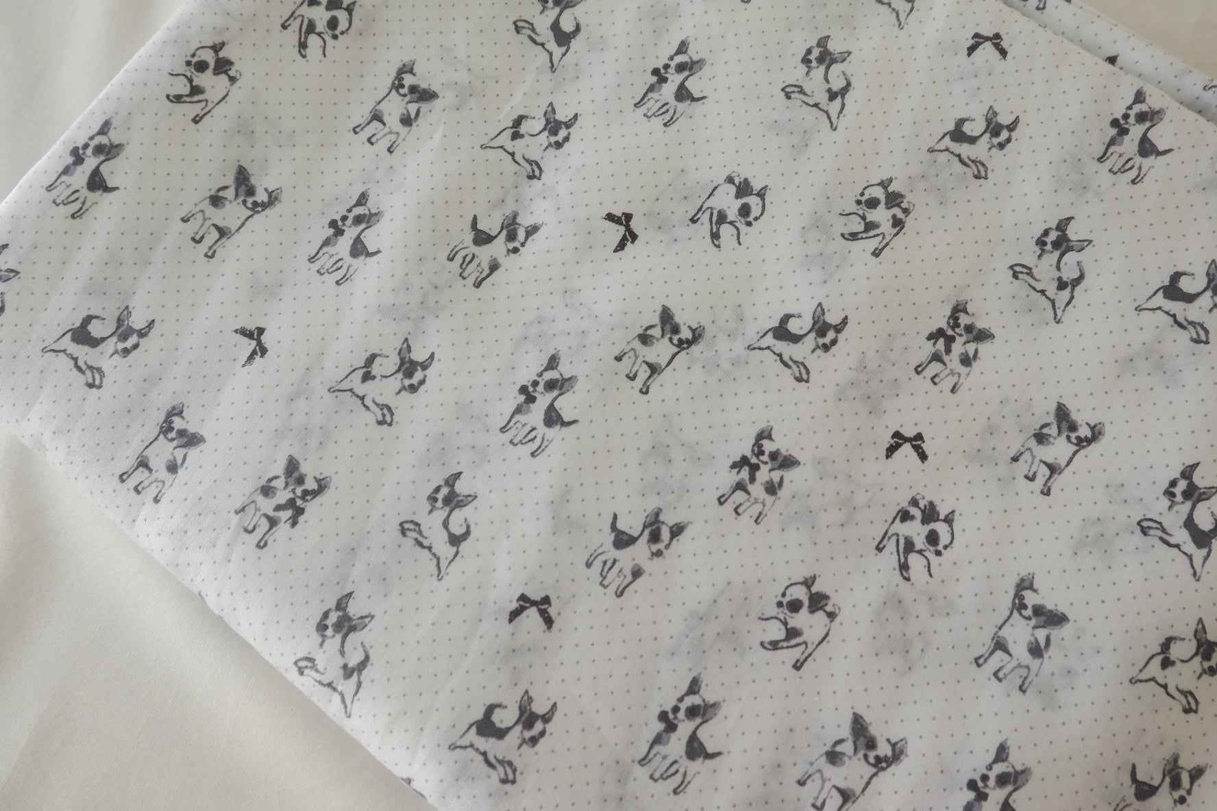 Little Dog Print Cotton Lawn Fabric – 2.2 yd