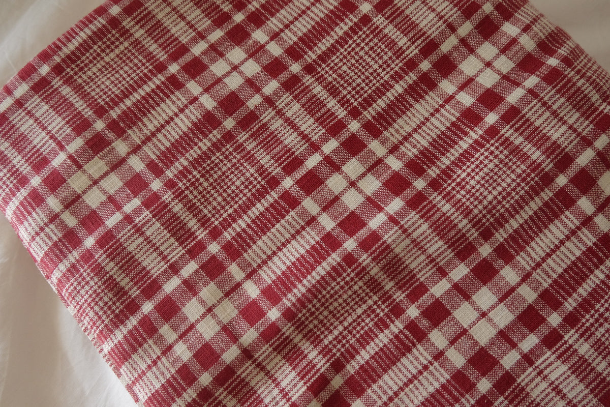 Vintage Cranberry Plaid – Premium Linen Cotton Fabric | 3.3 Yards