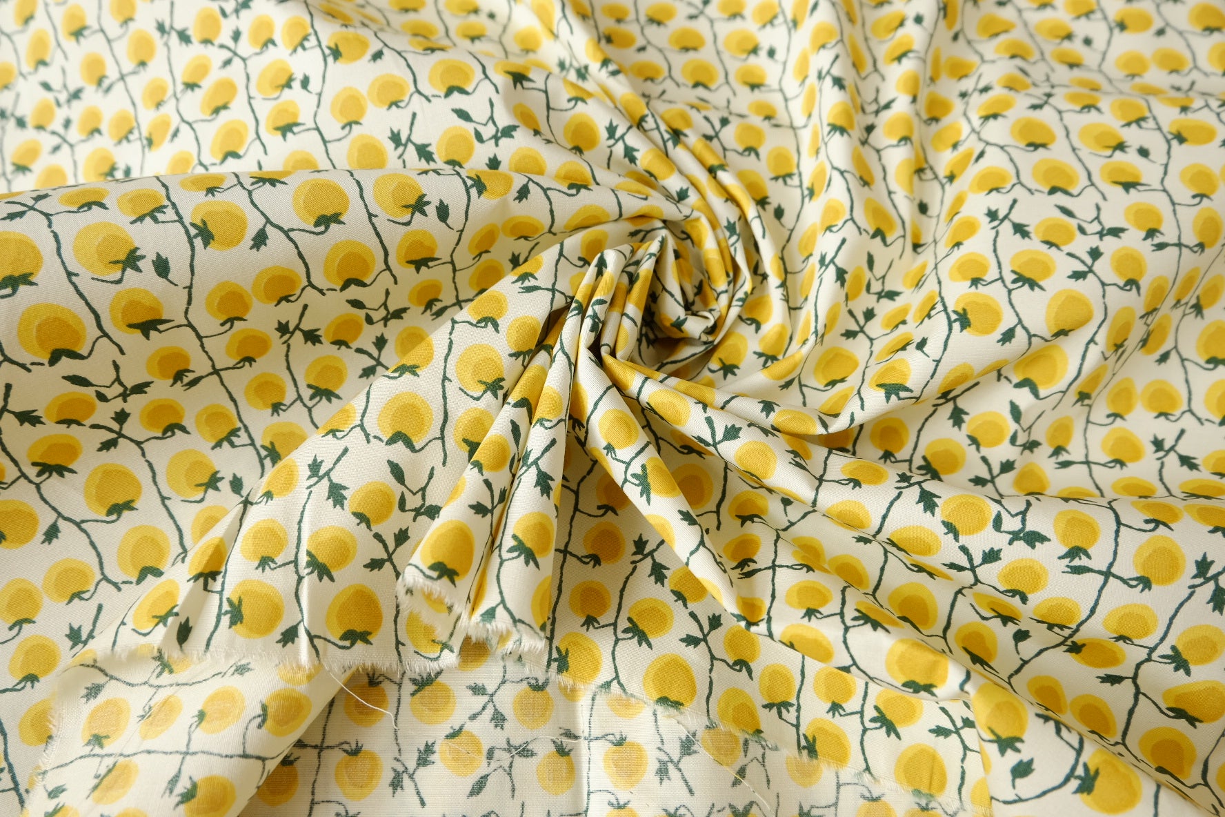 Yellow Tomato Print Stretch Cotton Poplin, 1.64 Yards