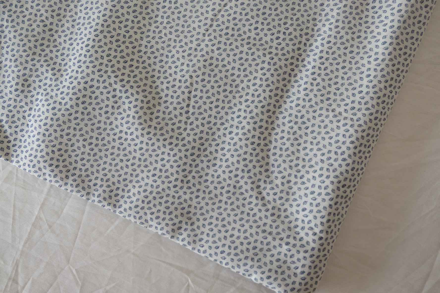 Tiny Blue Leaf Linen Cotton Blend — 2.19 yd