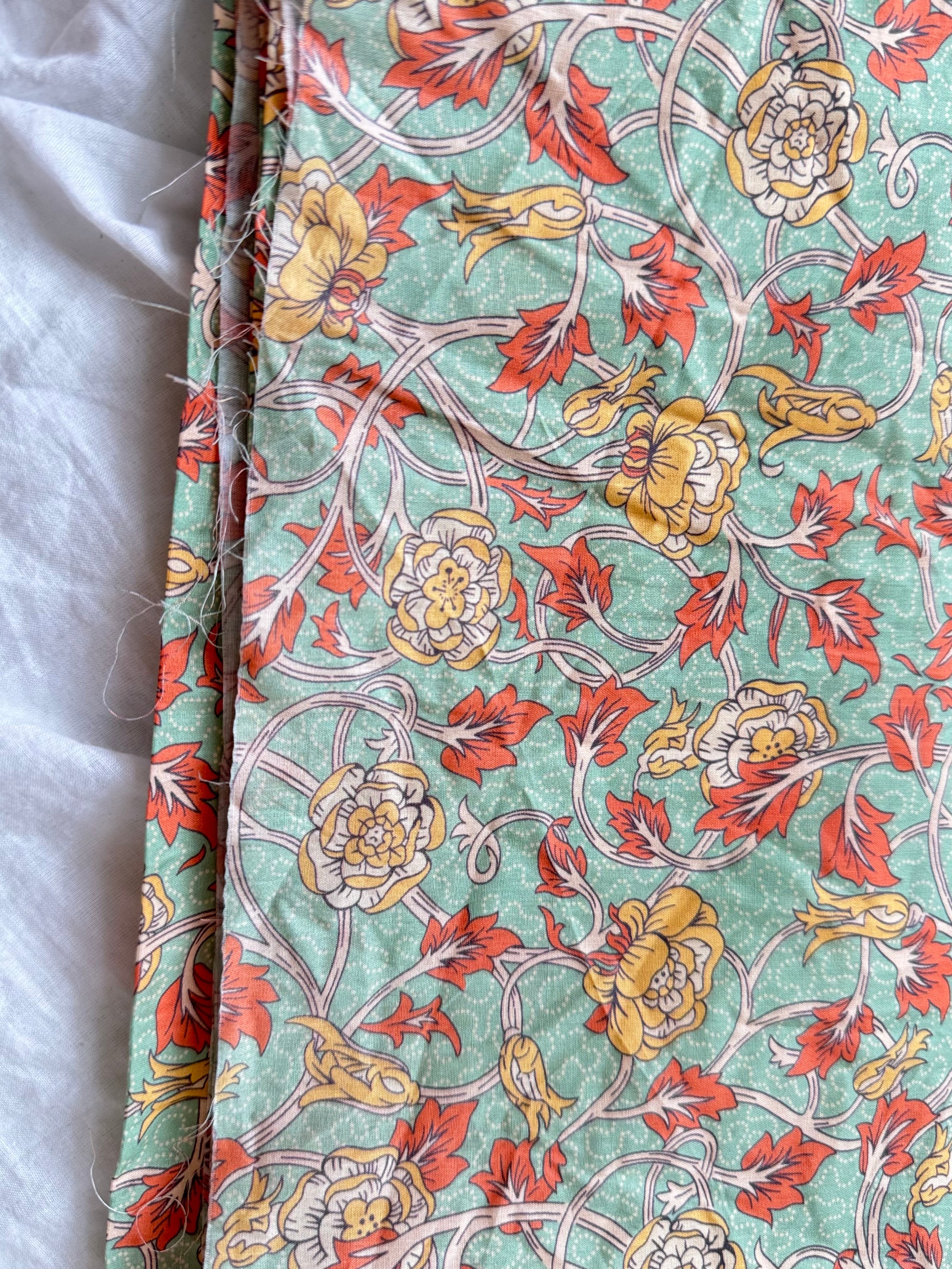 Arts & Crafts Floral Cotton Lawn Fabric — 1.20 yd