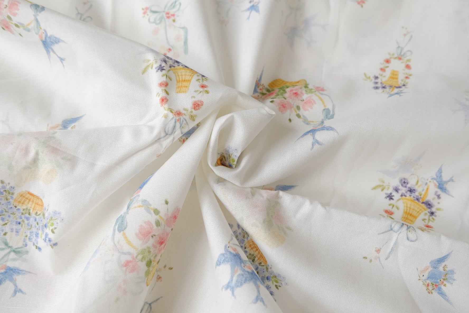 Bird and Floral Basket Cotton Fabric, Crisp 40s Cotton, 1.64 Yards