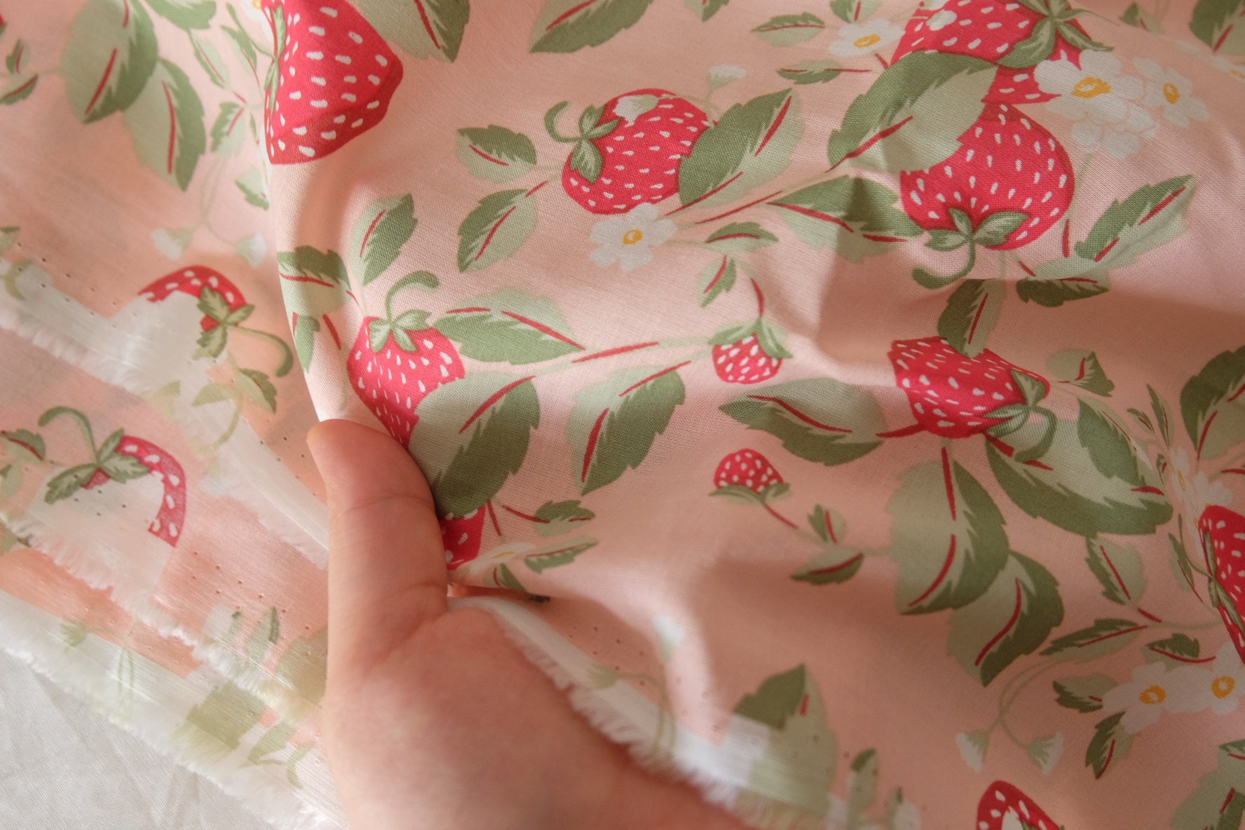 Strawberry Garden Cotton Lawn Fabric – 2.2 yd
