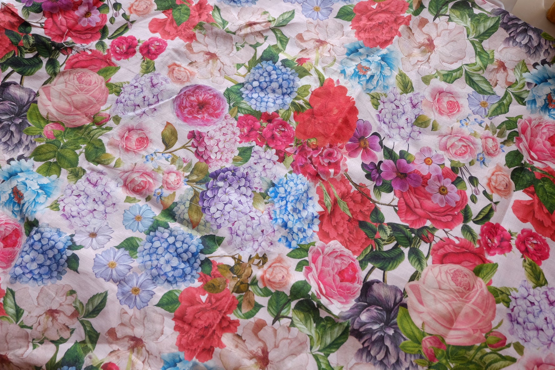 Designer Deadstock Garden Floral Pure Linen – 1.6 yd