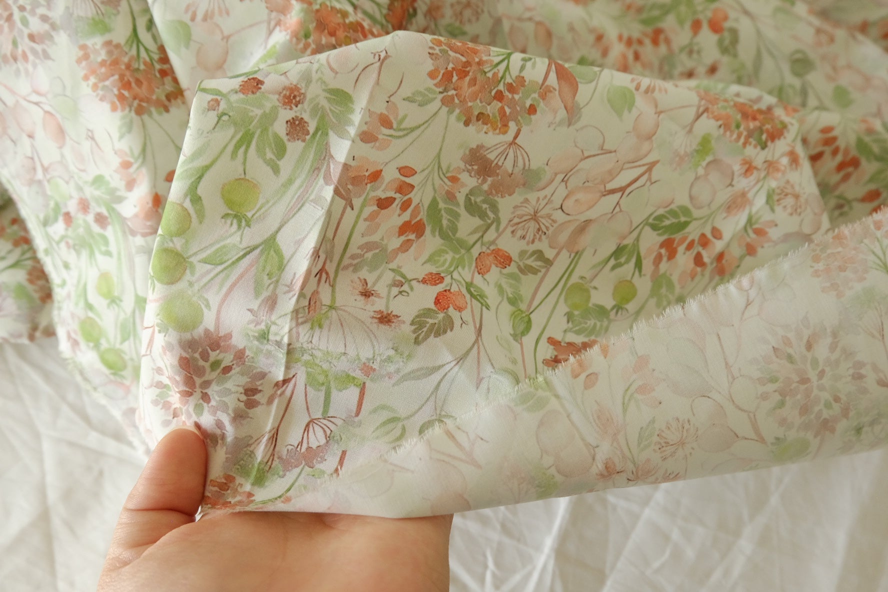 Meadow Bird Botanical Print Cotton Lawn Fabric – 3.28 yd Piece