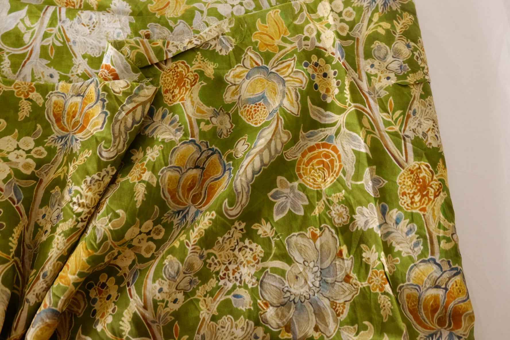 Olive Garden Floral Cotton Lawn Fabric – 1 Yard
