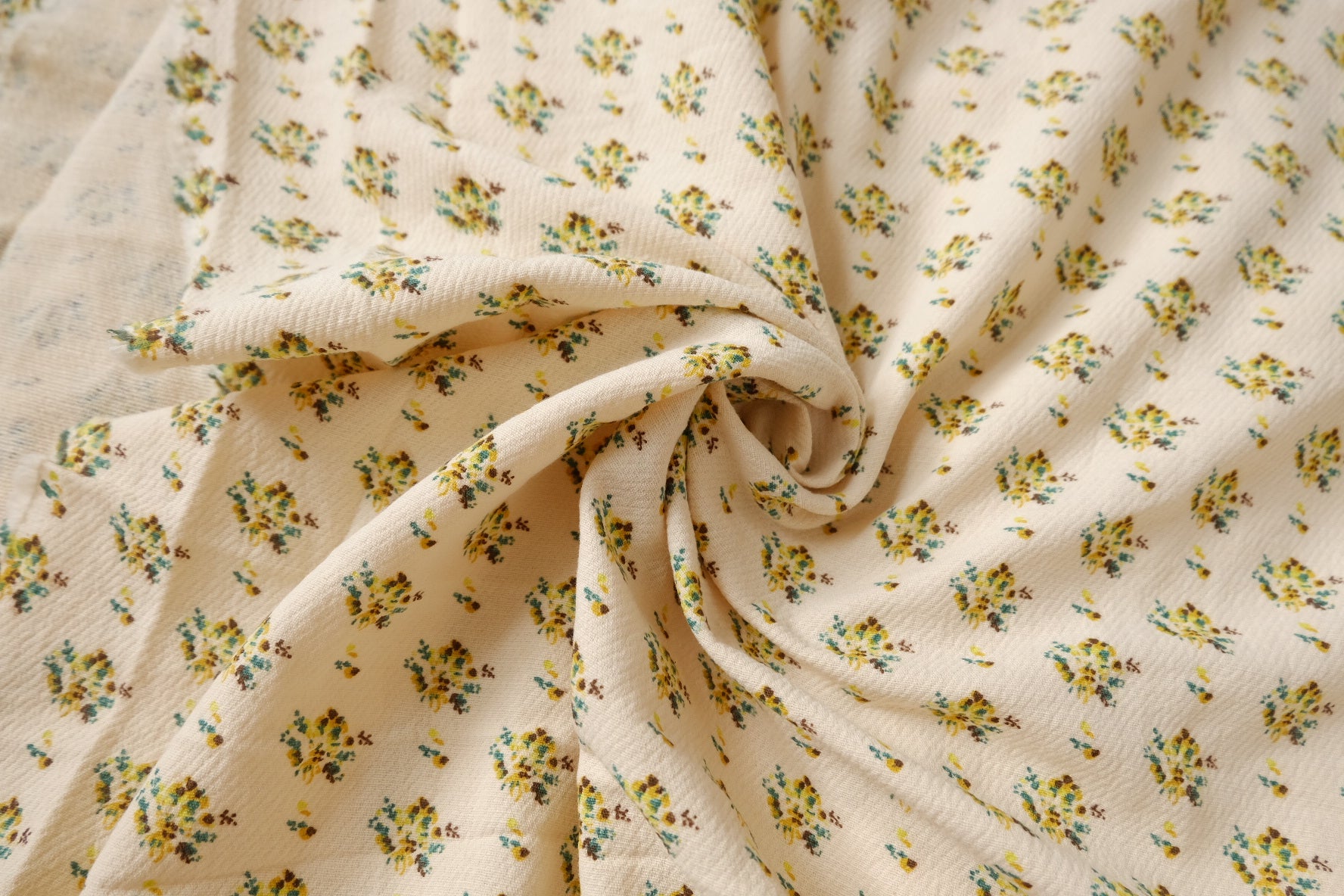 Double Gauze Cotton Linen Floral Fabric – Cozy Midweight Autumn Dress Fabric (3.28 yards)