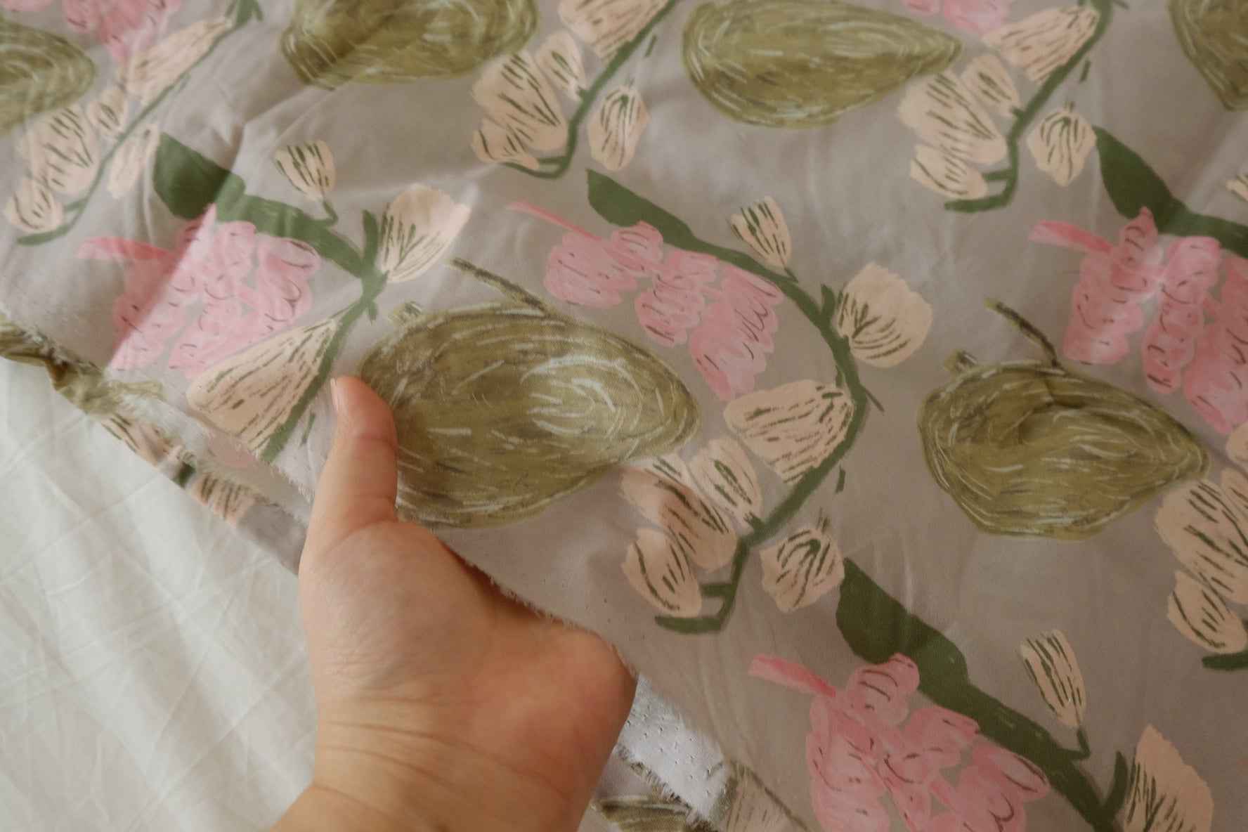 Painterly Botanical Cotton Poplin Fabric – 2.2 yd