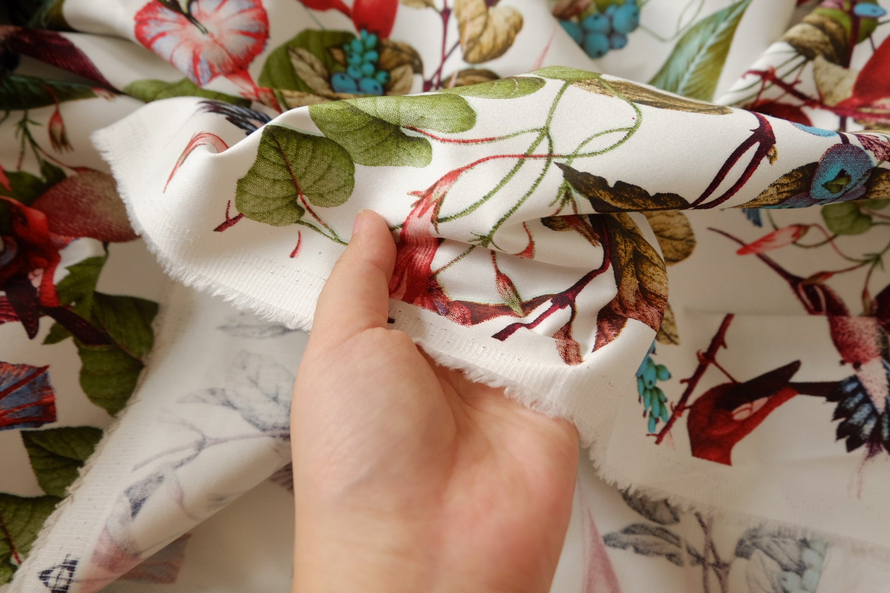 Tropical Bird & Botanical Cotton Sateen Fabric – Crisp 60s Statement Print (3.28 yards)