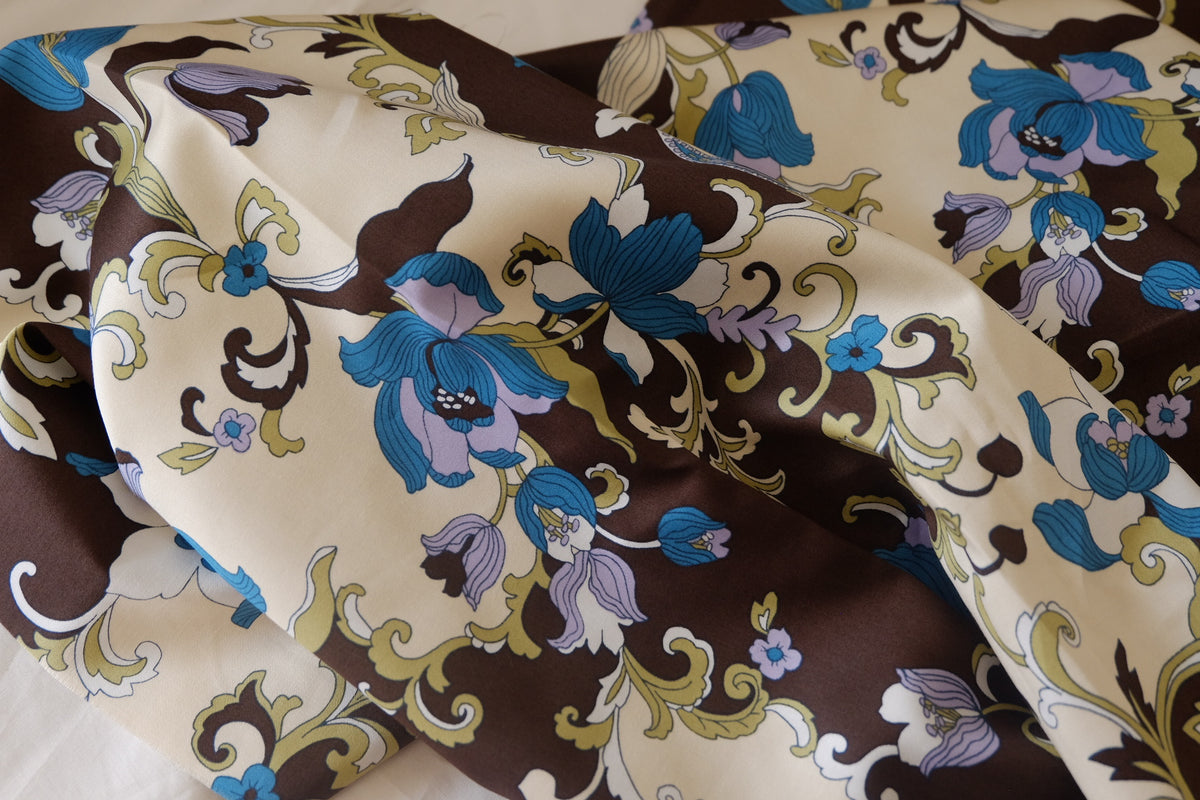Japanese Vintage Floral High-Count Cotton Twill – 2.2 yd