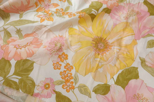 Bold Floral Cotton Poplin Fabric, Crisp Dress Weight, 3.28 Yards