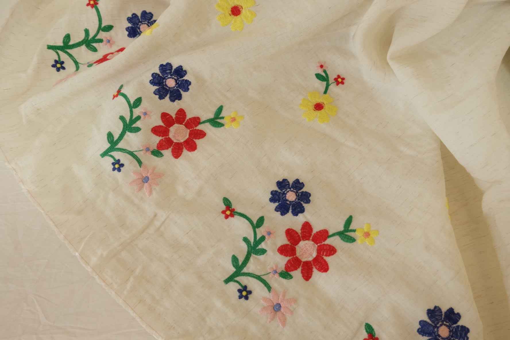 Embroidered Border Linen-Lyocell Blend Fabric – Per Yard