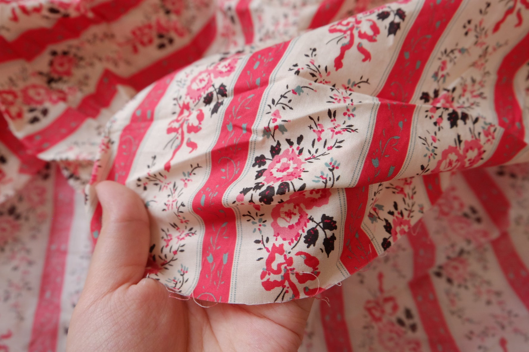 Vintage Red Floral Stripe Cotton Poplin — 1.97 yd