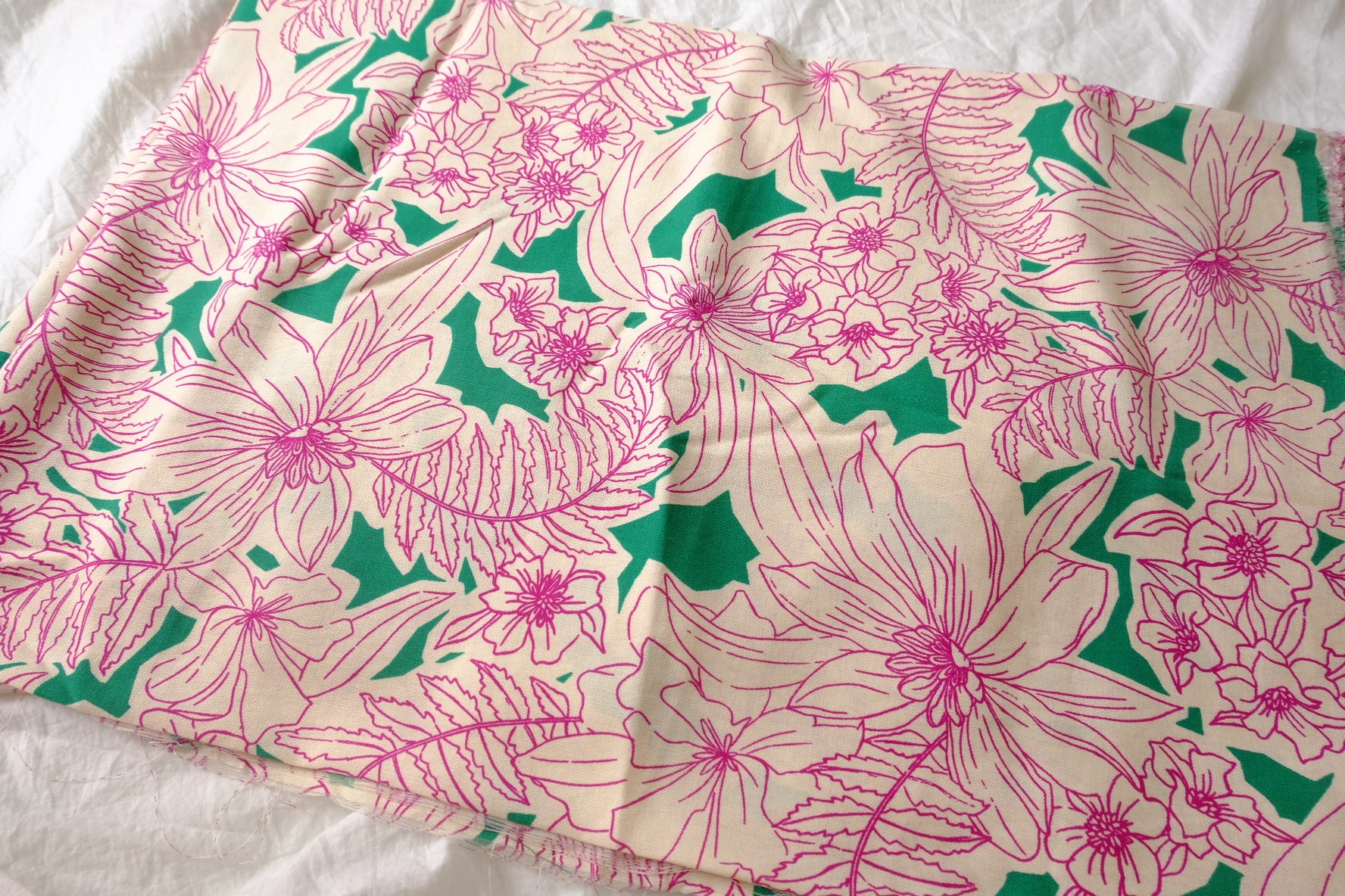 Pink Line-Drawing Floral Cotton Linen Blend — 2.19 yd