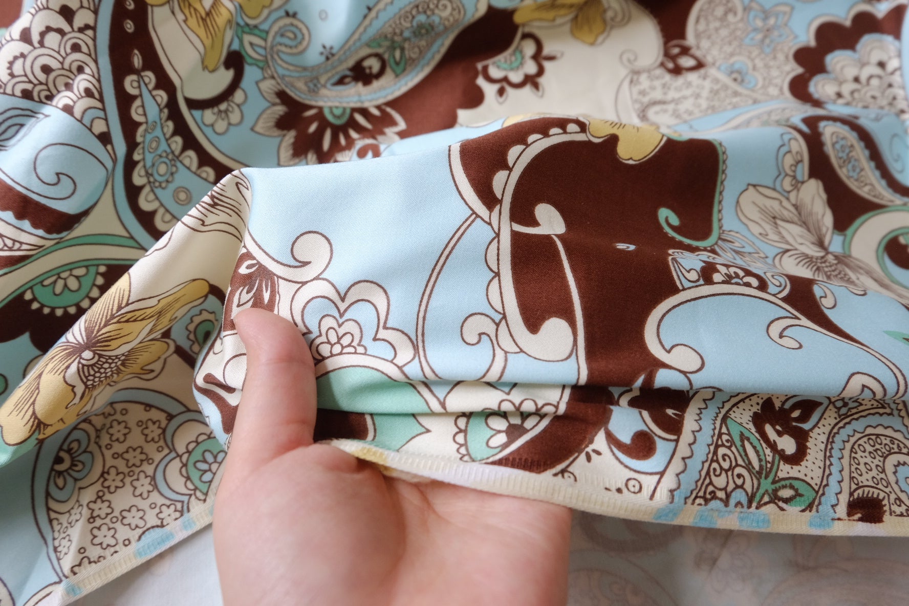 Japanese Paisley Floral Structured Cotton Sateen — 2.19 yd