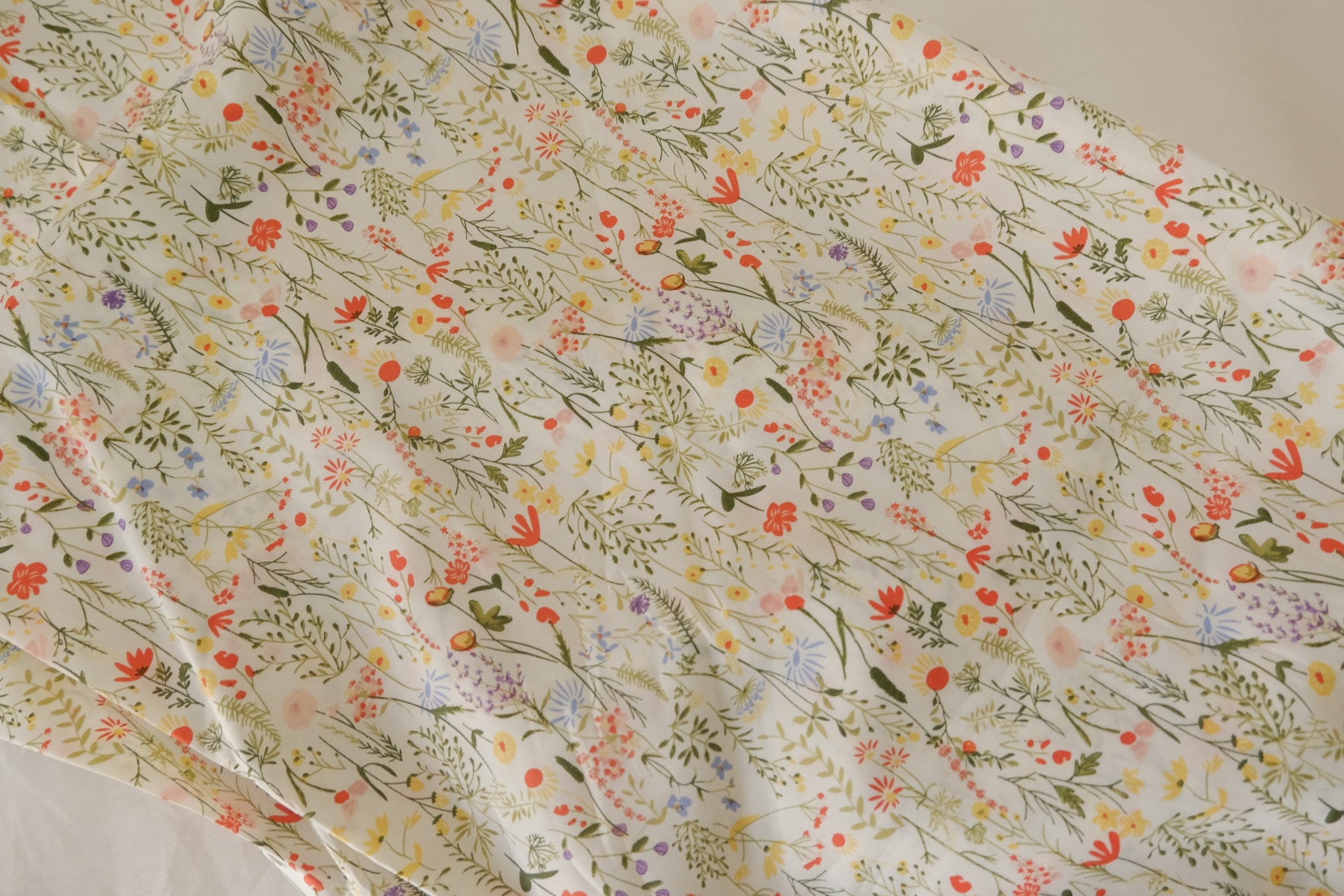 Wildflower Meadow Cotton Lawn Fabric – Soft Botanical Cotton Print – 2.2 yd