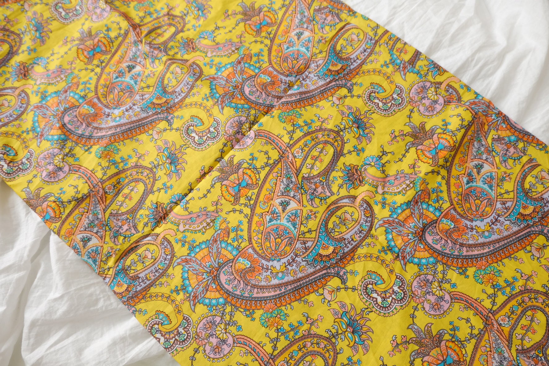 80s Cotton Lawn in Sunlit Paisley Yellow — 3.28 Yards