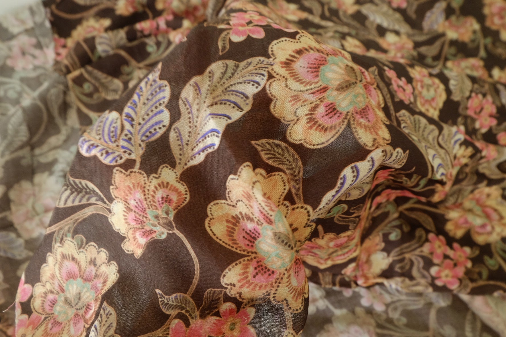 Dark Vintage Floral Lightweight Cotton Fabric – 3.3 yd