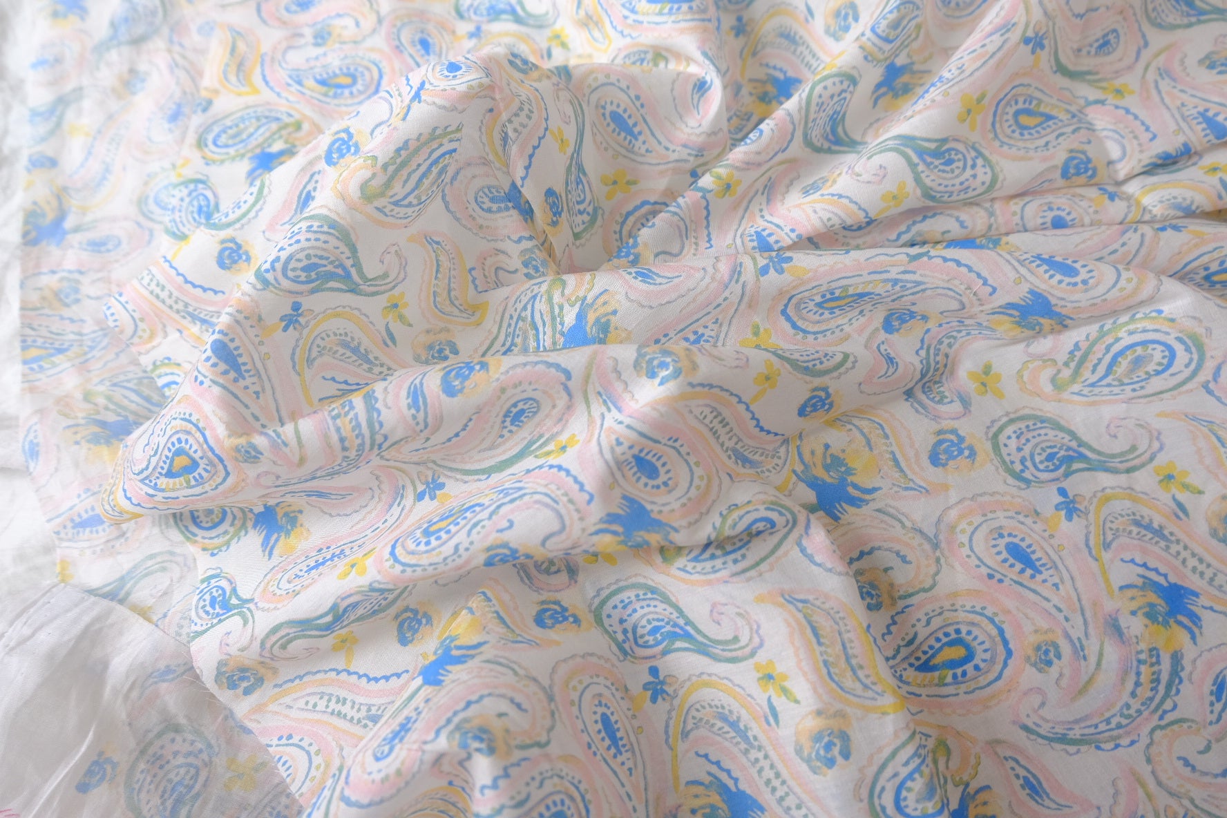 Pastel Paisley Cotton Lawn Fabric - 1.53 yd