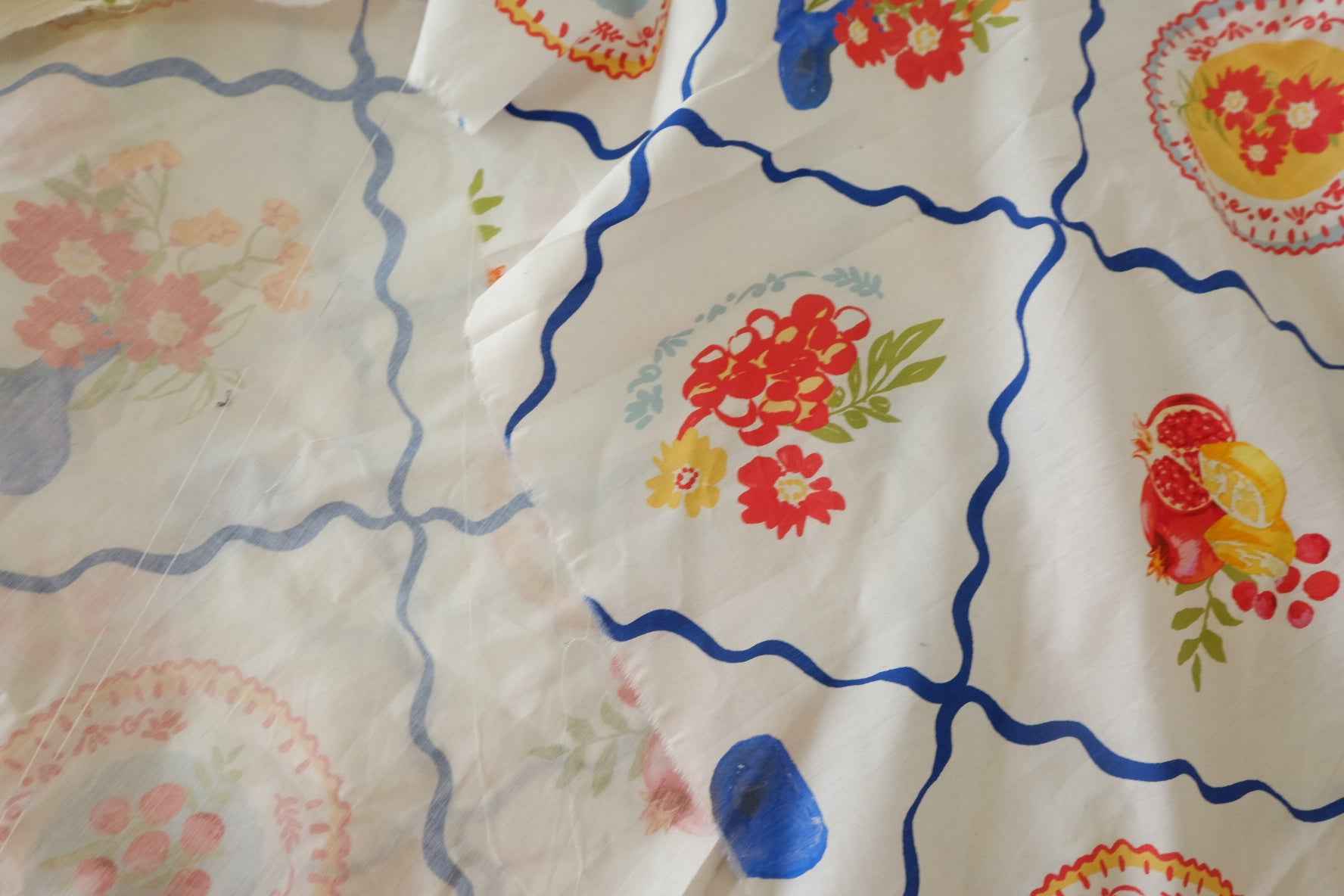 Table Setting Cotton Poplin Fabric – 3.3 yd