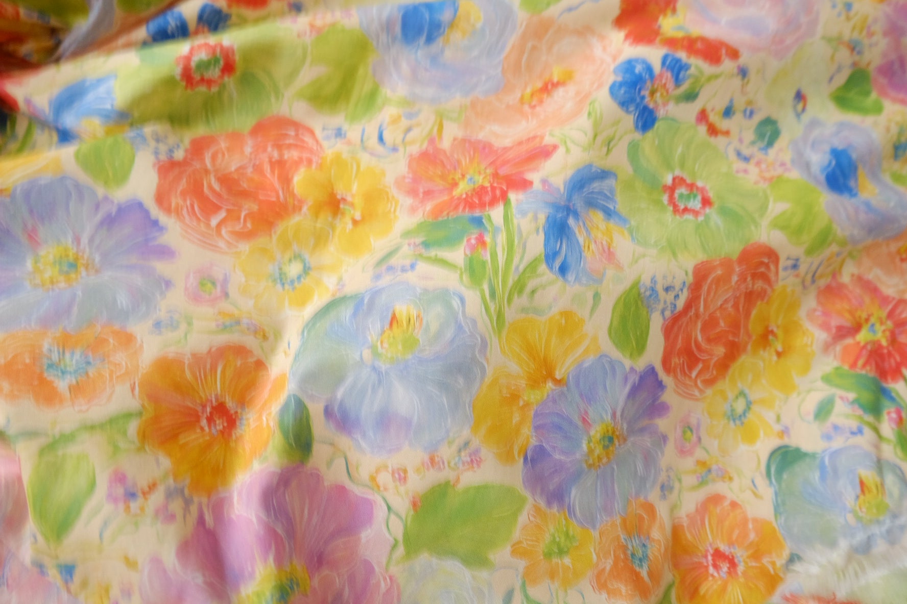 Painted Garden Cotton Lawn Fabric — 1.64 yd