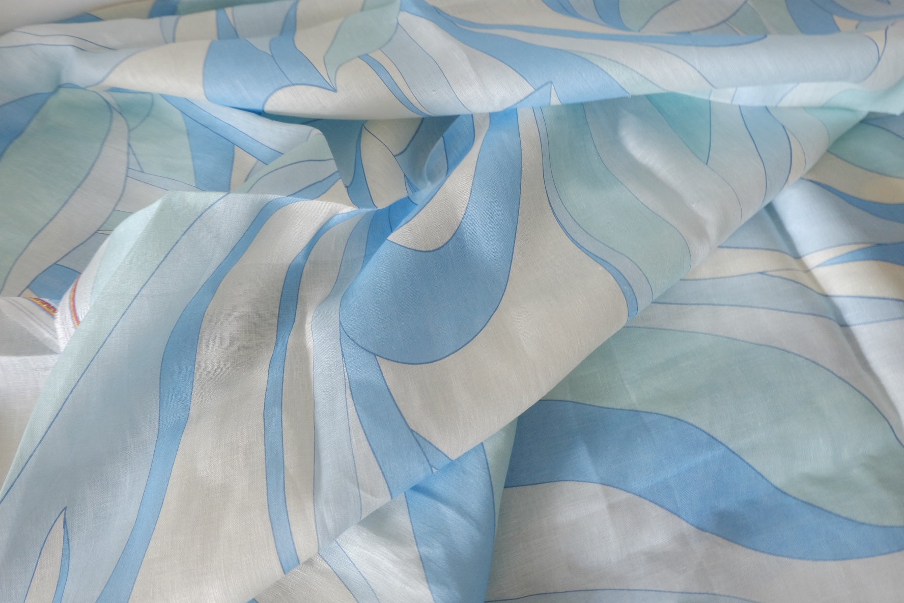 Blue Abstract Wave Print Pure Linen – 2.08 yd