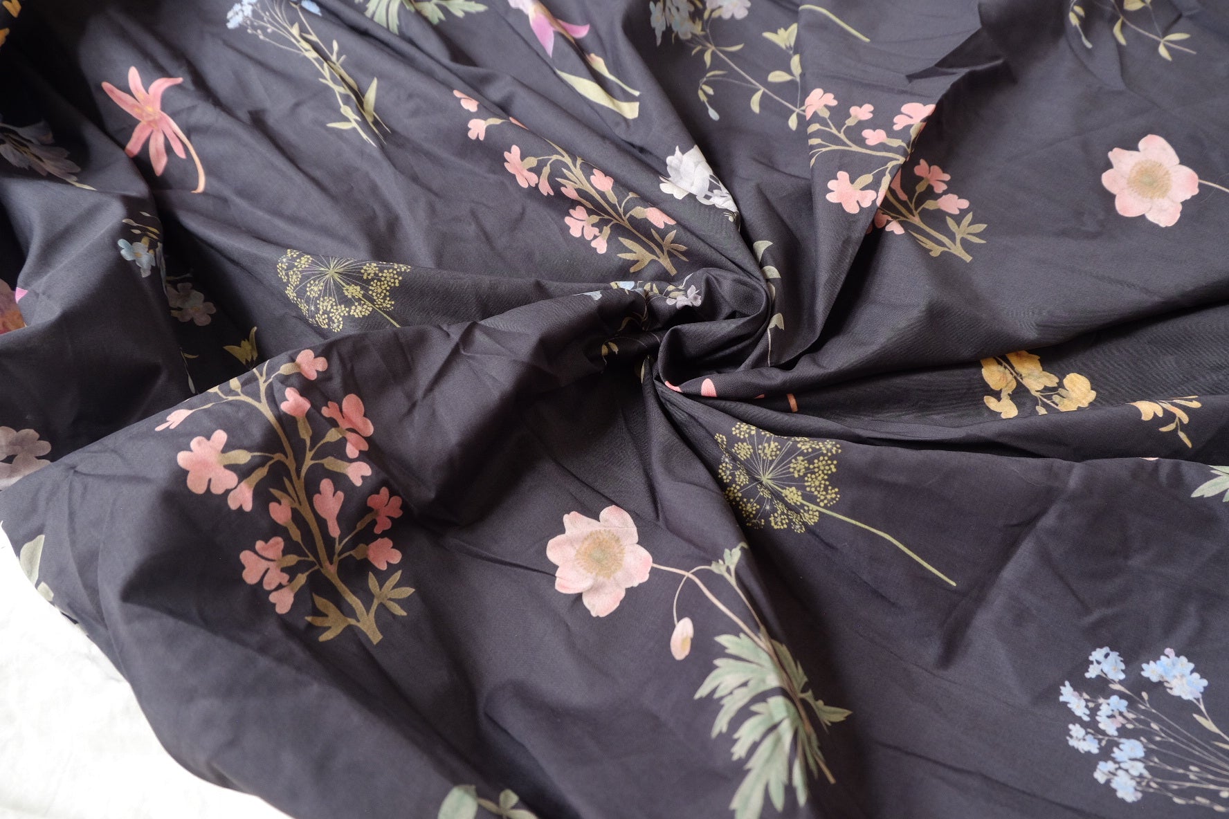 Dark Botanical Cotton Lawn Fabric - 2.73 yd