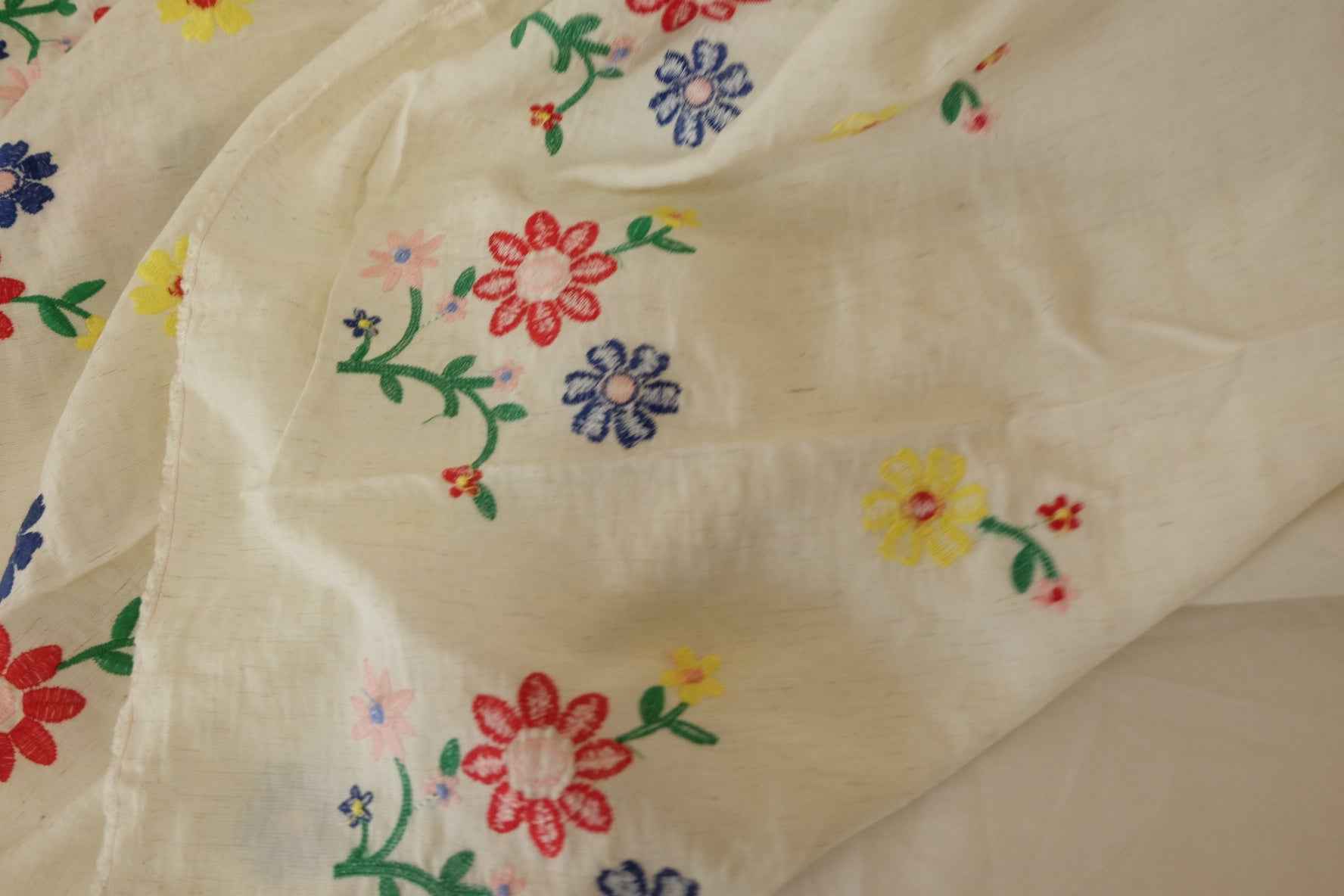 Embroidered Border Linen-Lyocell Blend Fabric – Per Yard