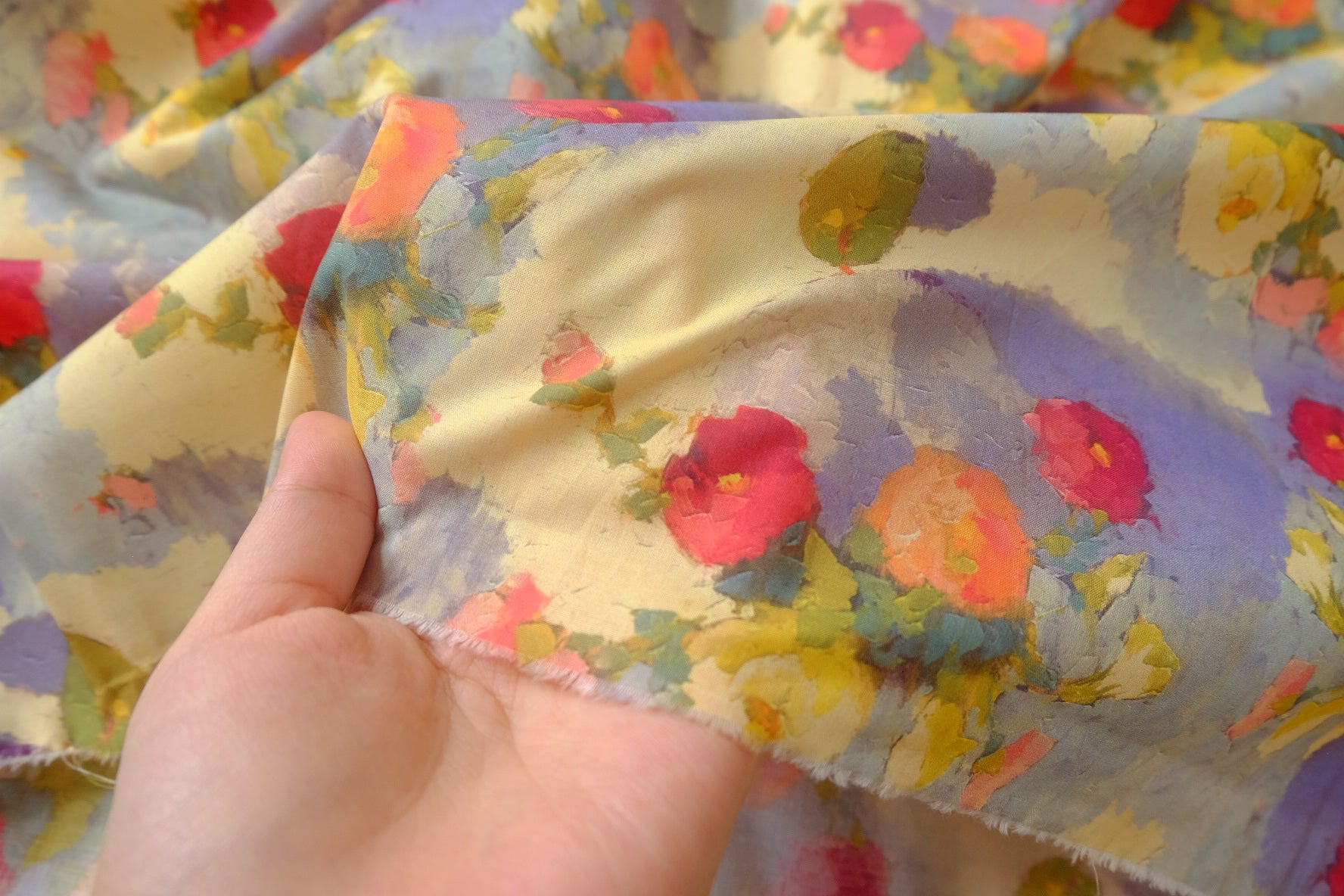Painterly Apple Still Life Cotton Lawn Fabric - 2.19 yd