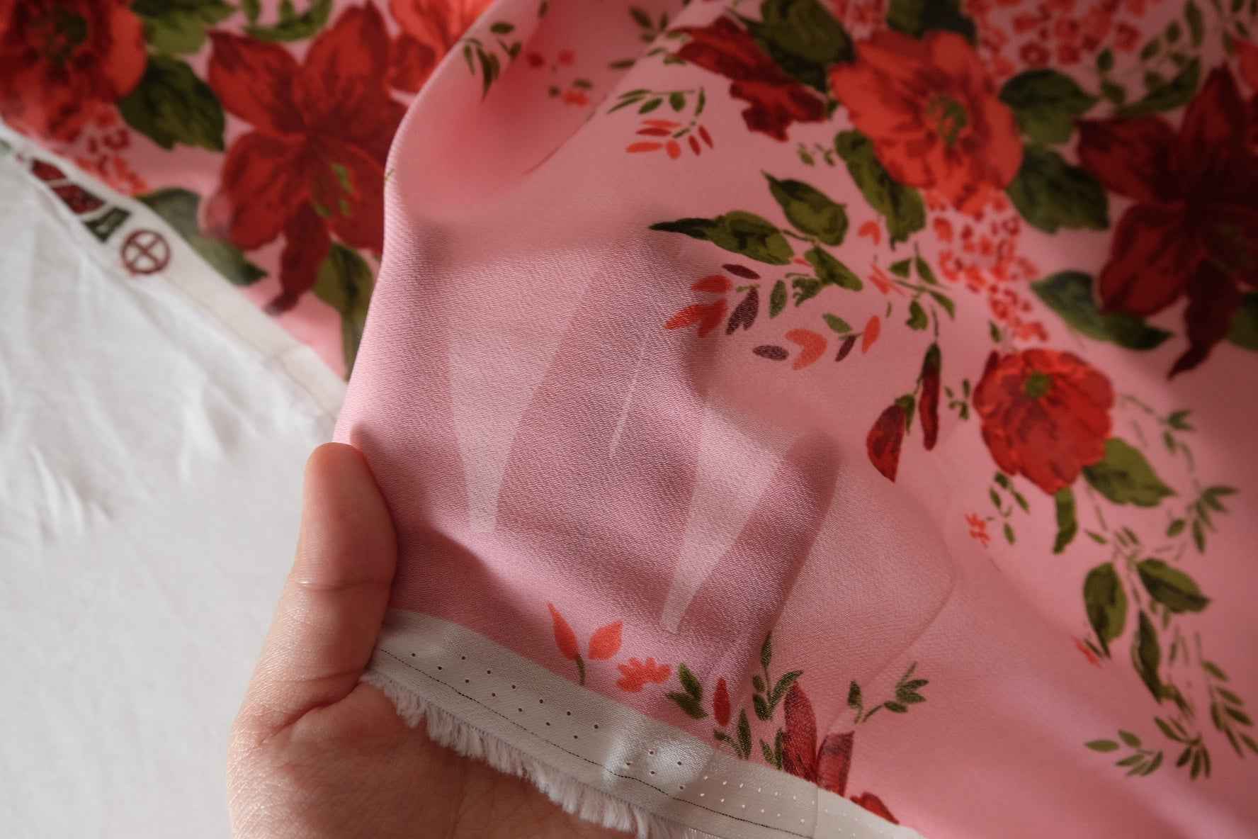 Romantic Red Floral Viscose Crepe Fabric – 3.3 Yards