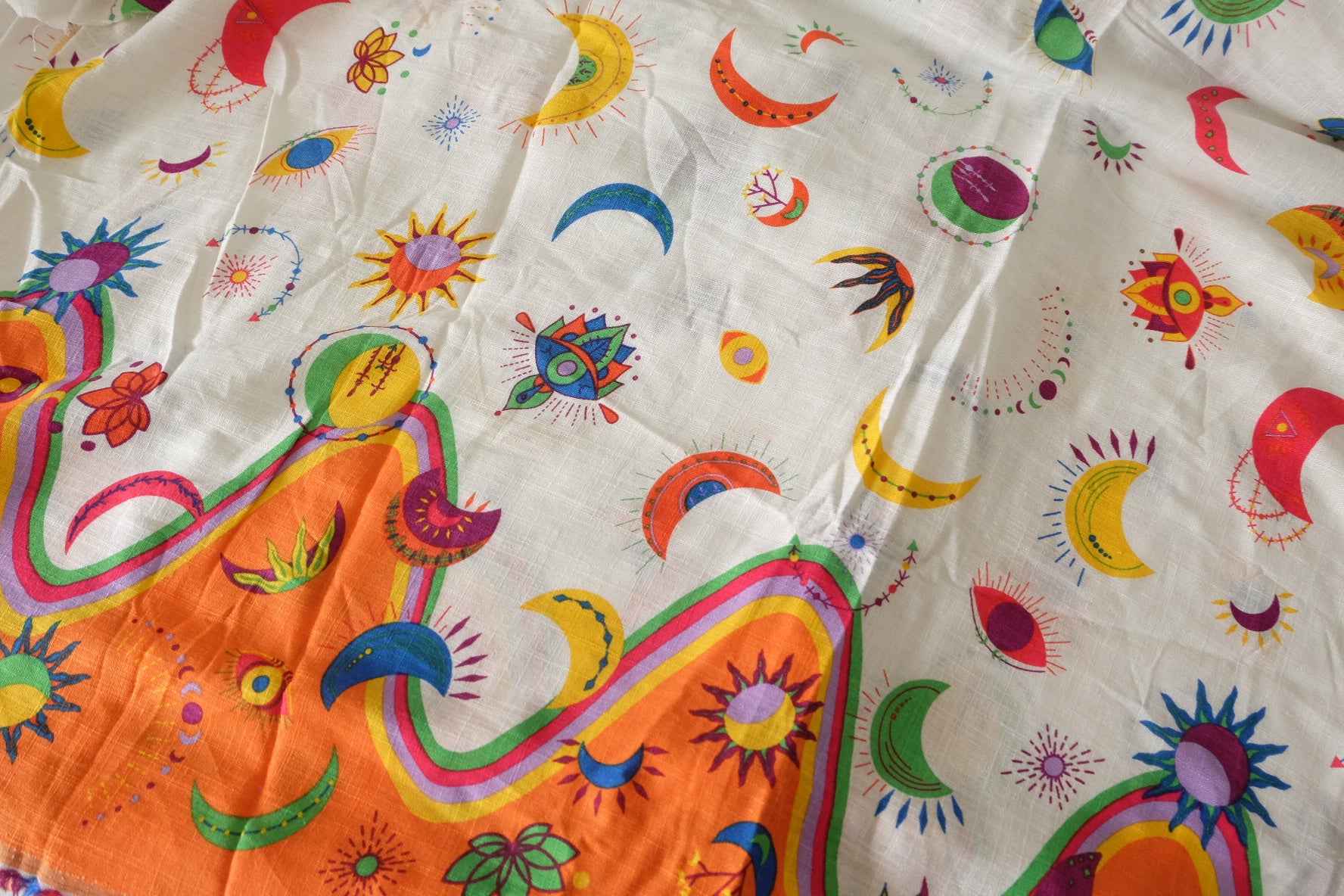 Sun Moon Print Lightweight Cotton Linen Fabric – 2.2 Yards