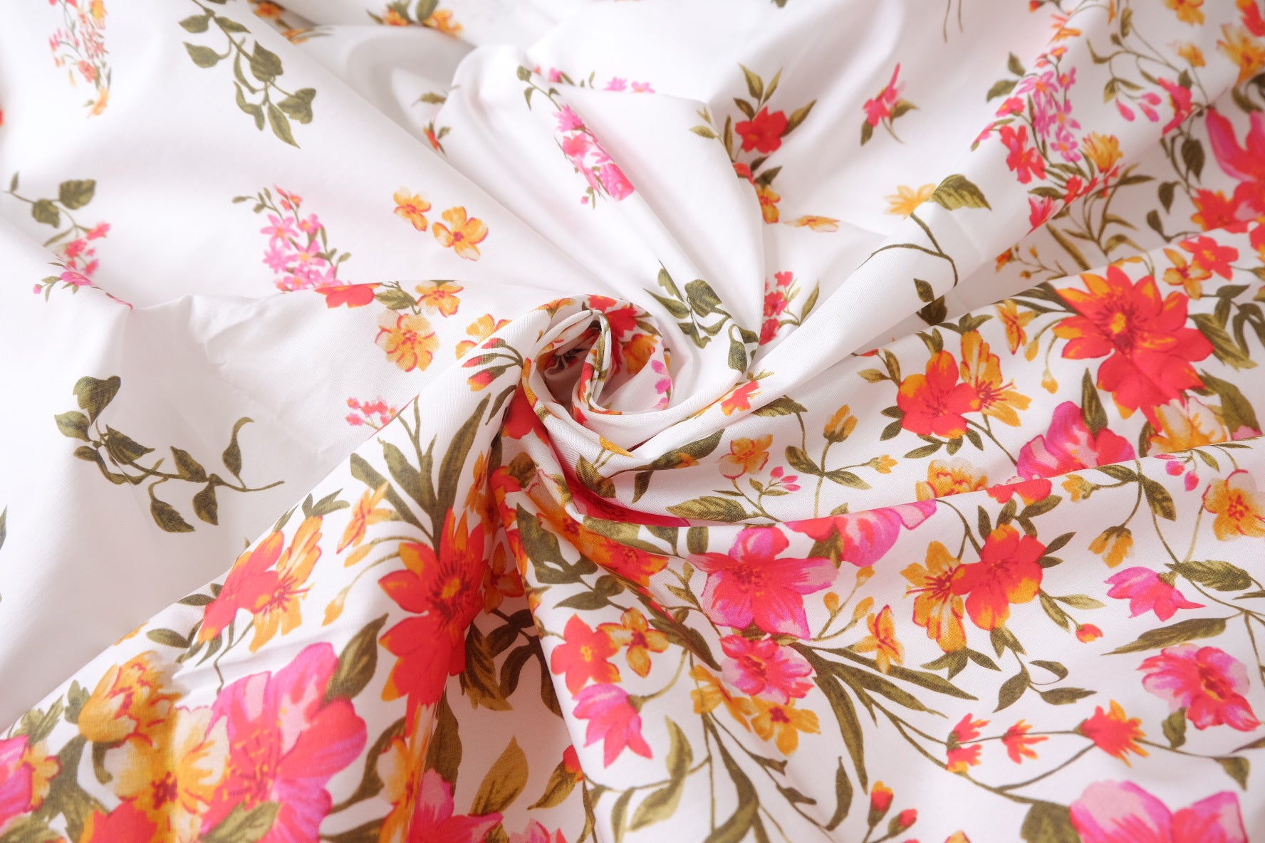 Bright Border Floral Cotton Poplin, 3.3 Yards