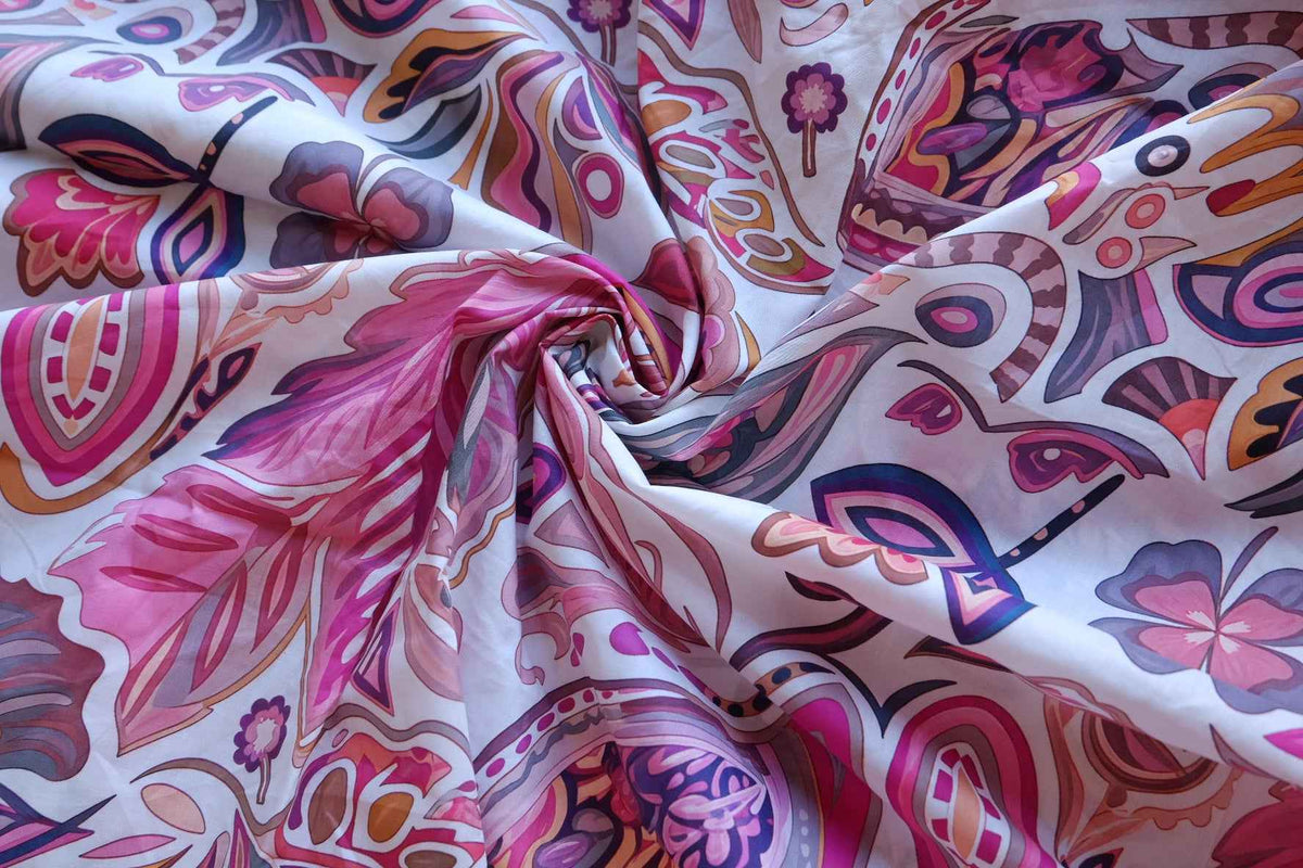 Bohemian Pink Paisley Cotton Lawn Fabric – 1.53 yd