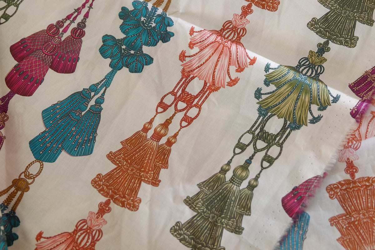 Tassel Print Cotton Lawn – 1 yd / 2.5 yd